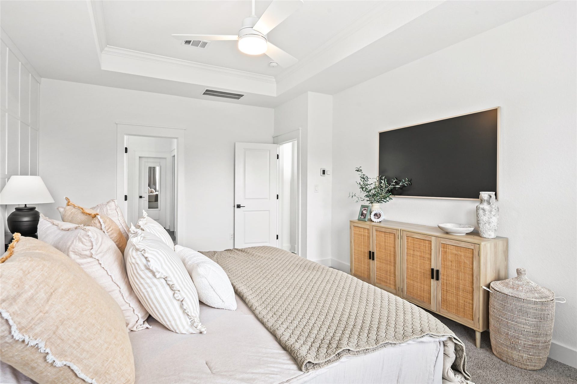 4121 Hazy Rock Lane, League City, TX 77573 generously sized bedroom