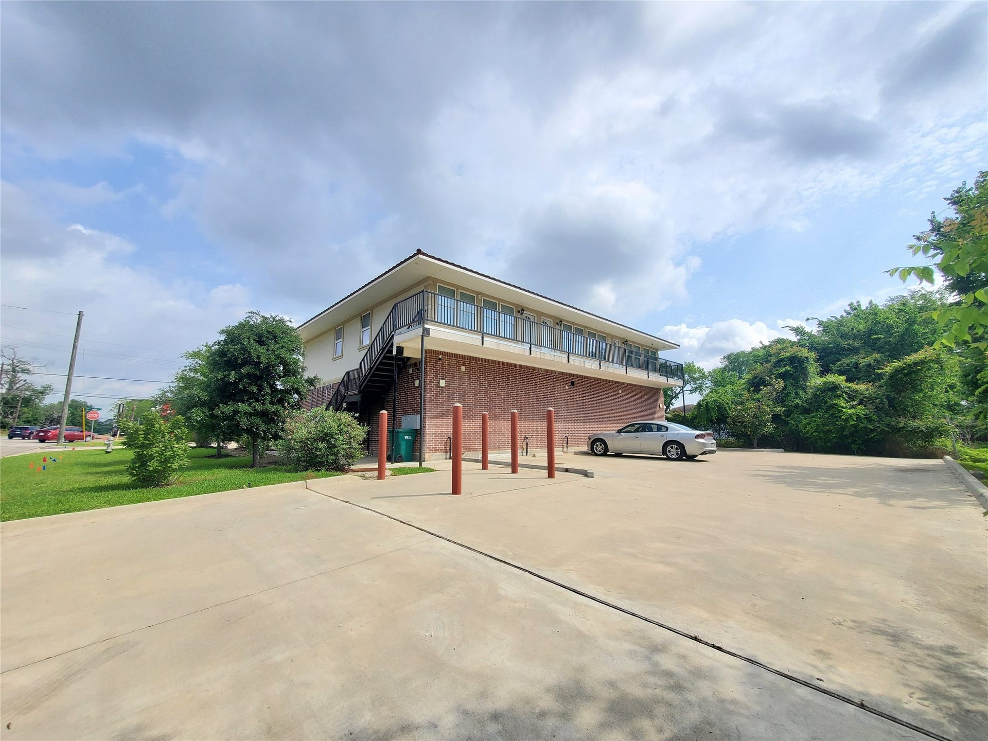 501 E Davis Street, #1, Conroe, TX 77301 501 E Davis Street, #1, Conroe, TX 77301
