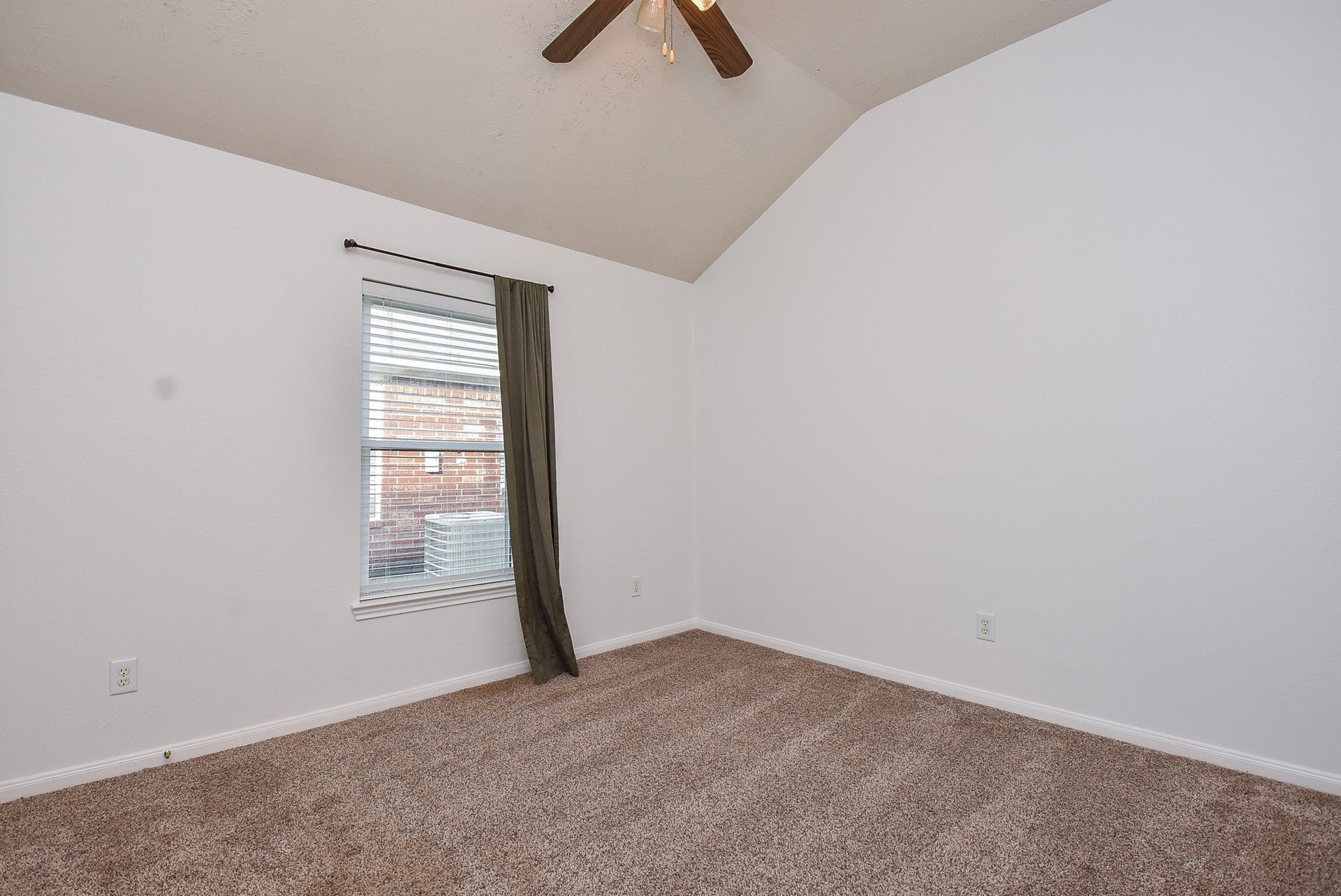 6730 Albion Cresent Drive, Katy, TX 77449 Fourth bedroom