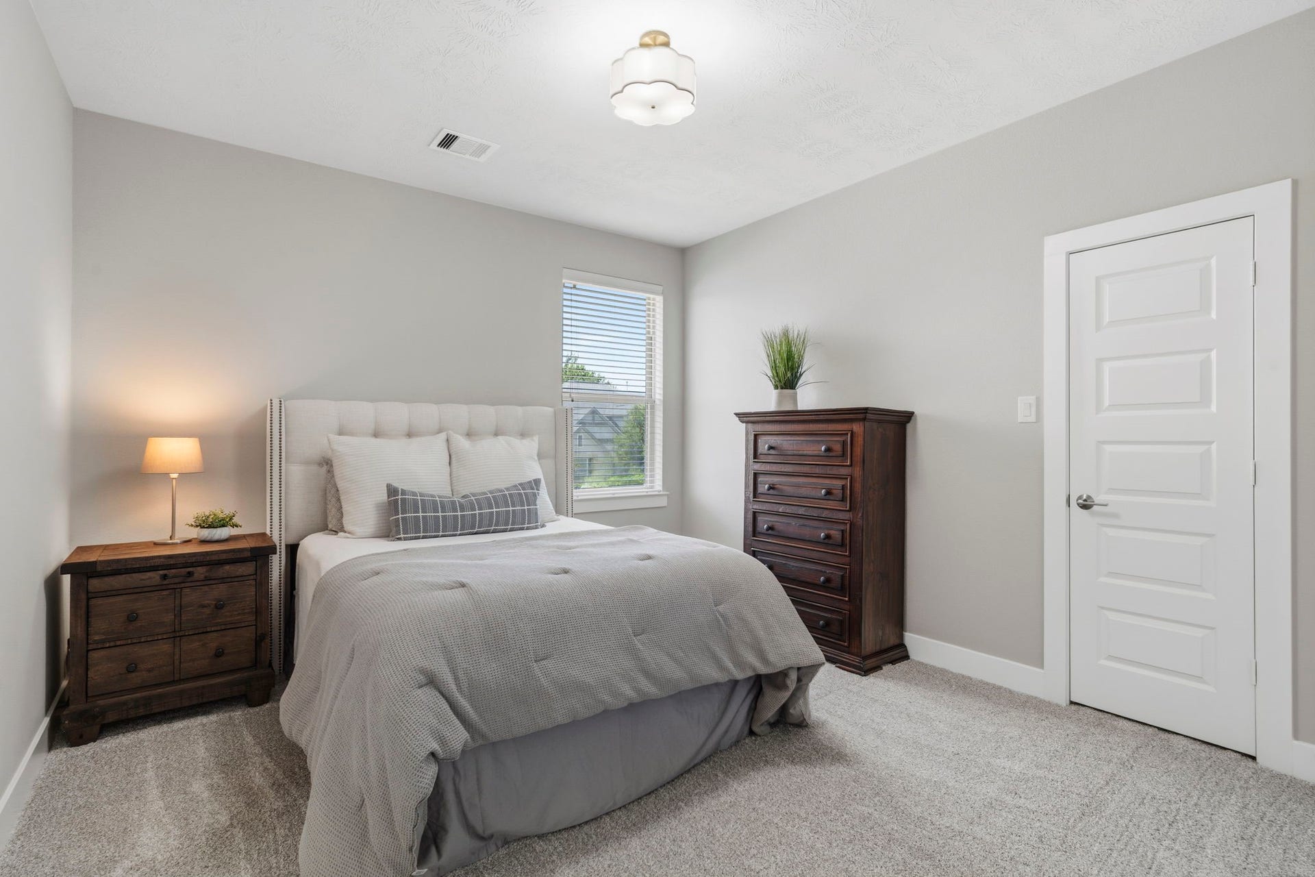 29826 Deer Crest Lane, Fulshear, TX 77406 A spacious secondary bedroom offers fresh neutral finishes, new carpet & a generous closet.