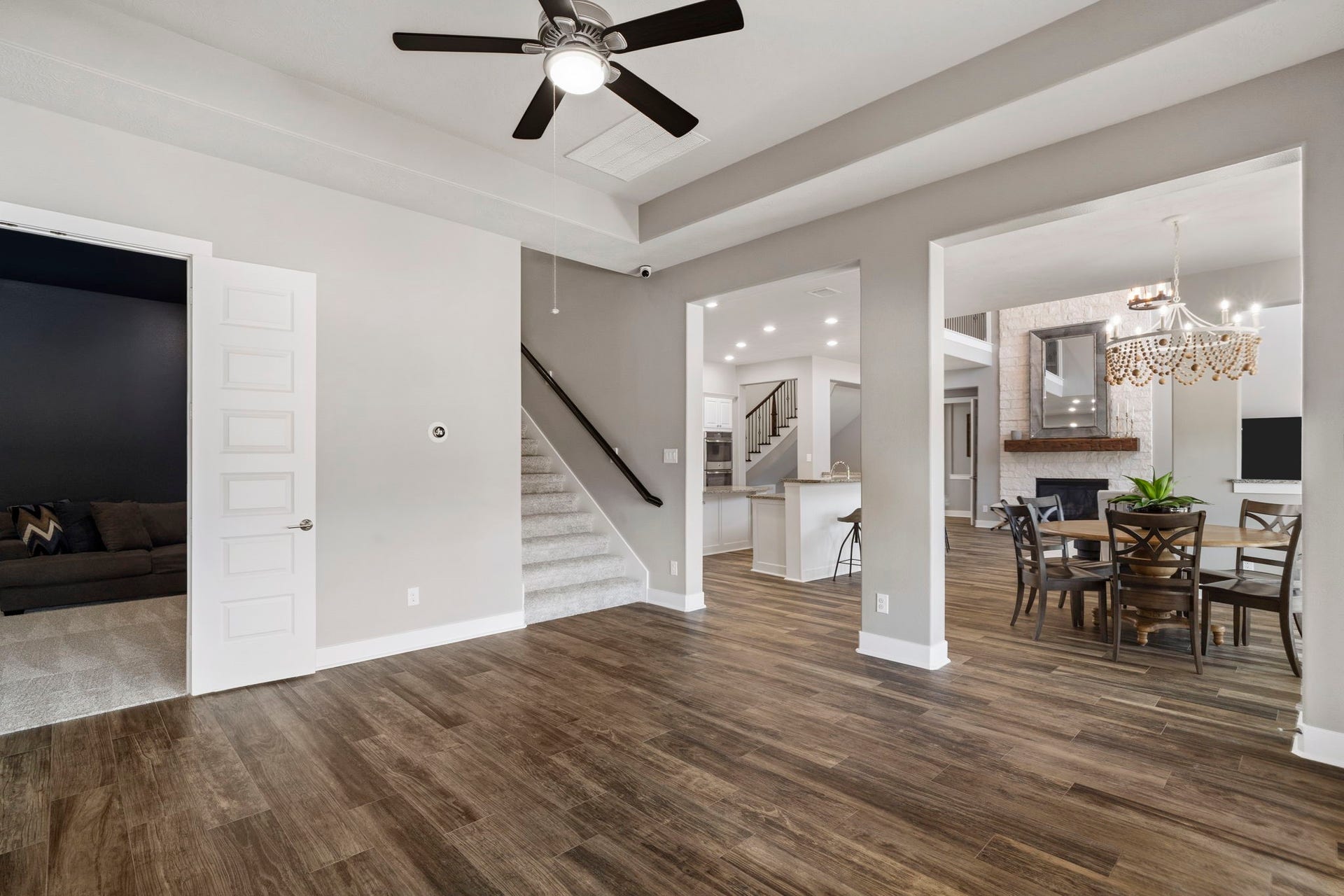 29826 Deer Crest Lane, Fulshear, TX 77406 A versatile downstairs flex space offers endless possibilities for a playroom, game room, home gym or additional living space, with convenient access to the media room, kitchen & breakfast area.