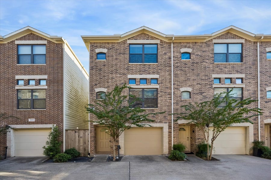 Property photo for 2710 Hullsmith Drive, #1104, Houston, TX