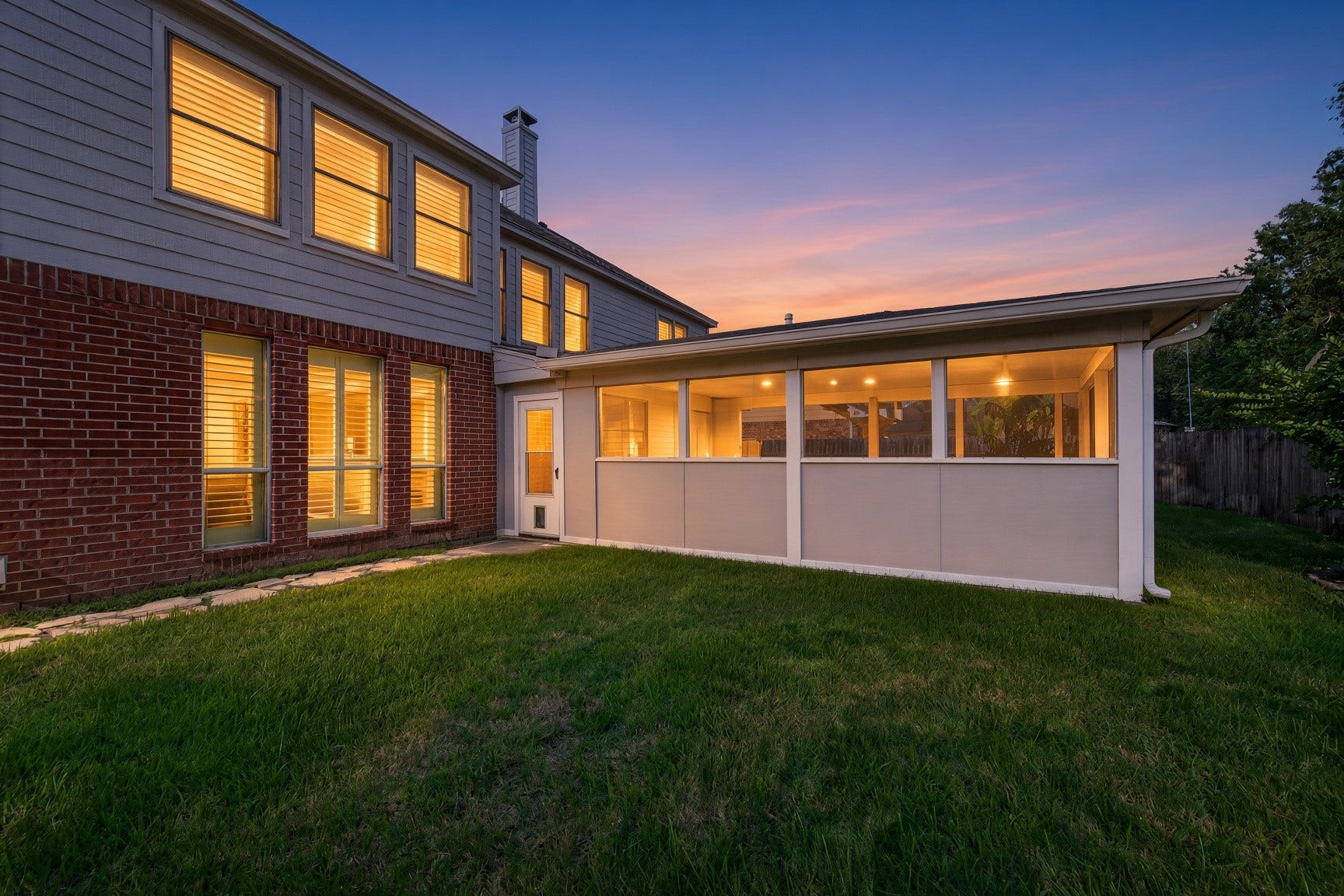 2321 S Lake Drive, League City, TX 77573 2321 S Lake Drive, League City, TX 77573