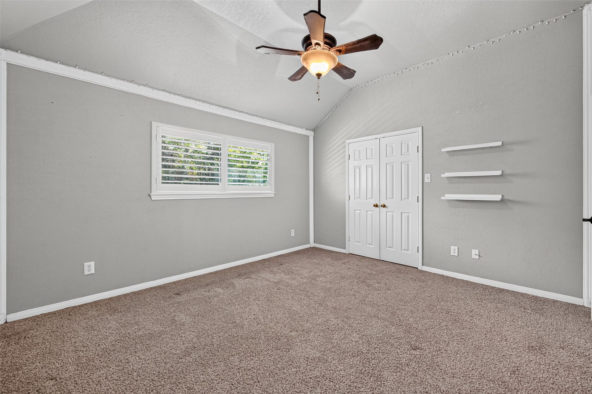 2321 S Lake Drive, League City, TX 77573 2321 S Lake Drive, League City, TX 77573