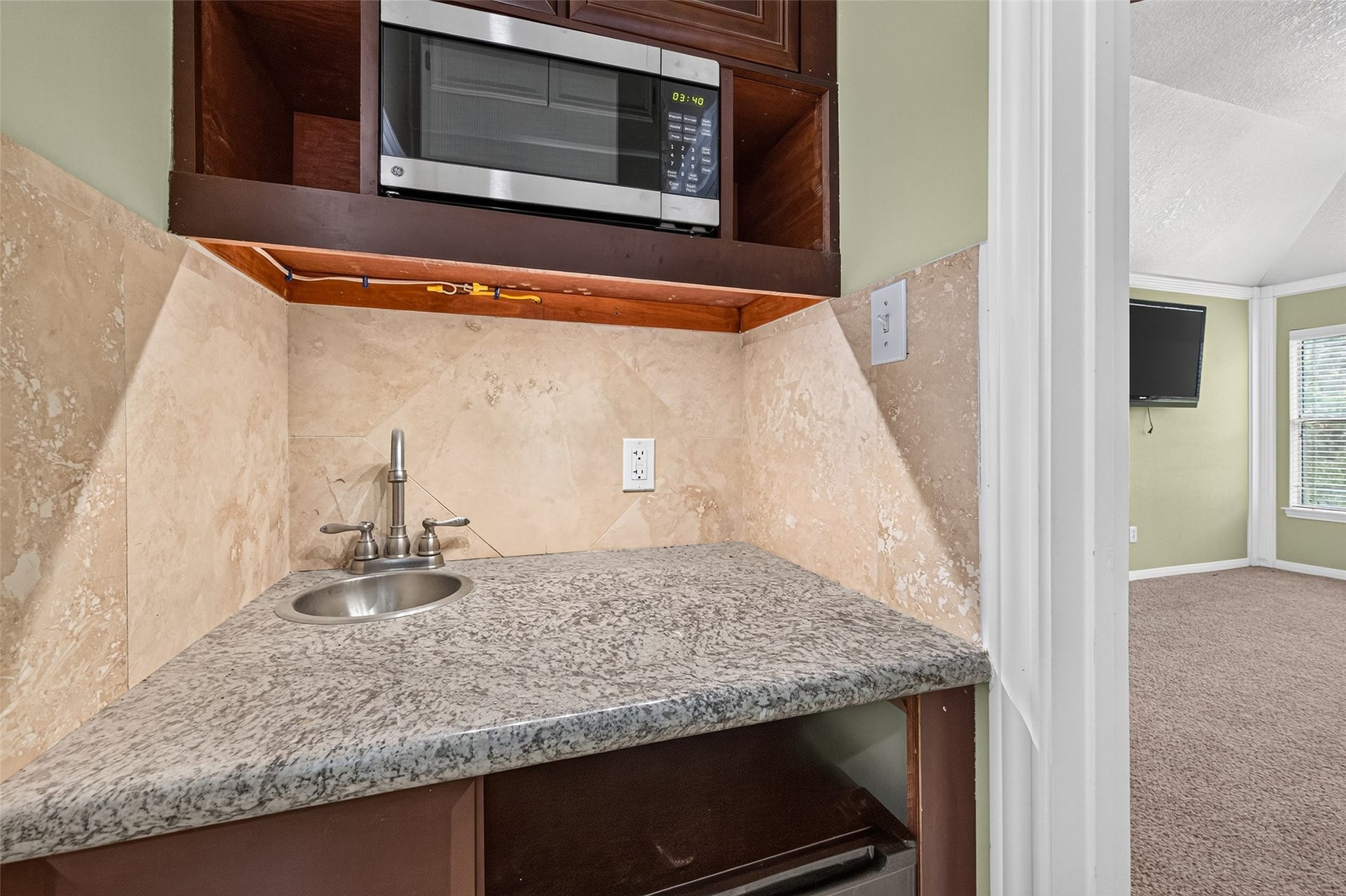 2321 S Lake Drive, League City, TX 77573 2321 S Lake Drive, League City, TX 77573