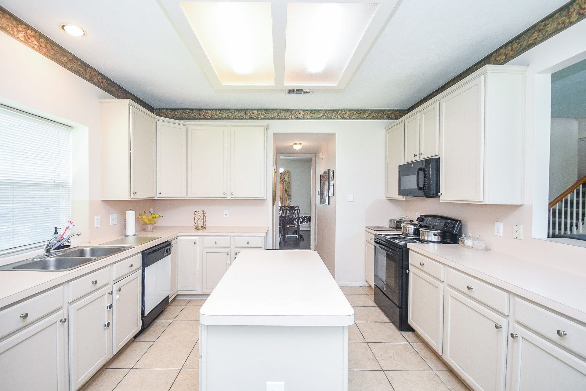 15715 Brookwood Lake Place, Sugar Land, TX 77498 15715 Brookwood Lake Place, Sugar Land, TX 77498