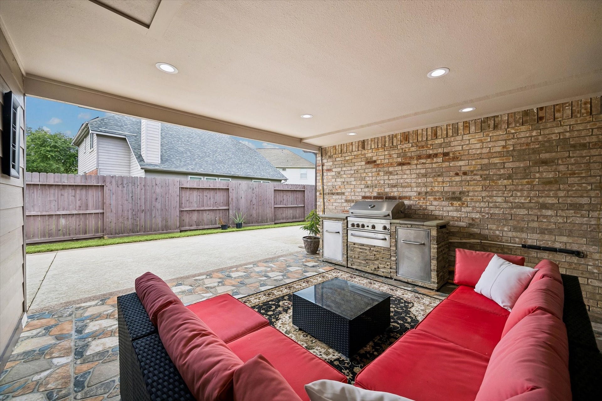 1226 Oxford Mills Lane, Sugar Land, TX 77479