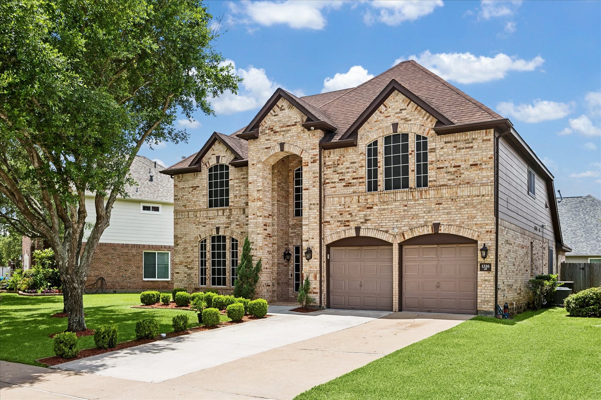 1226 Oxford Mills Lane, Sugar Land, TX 77479