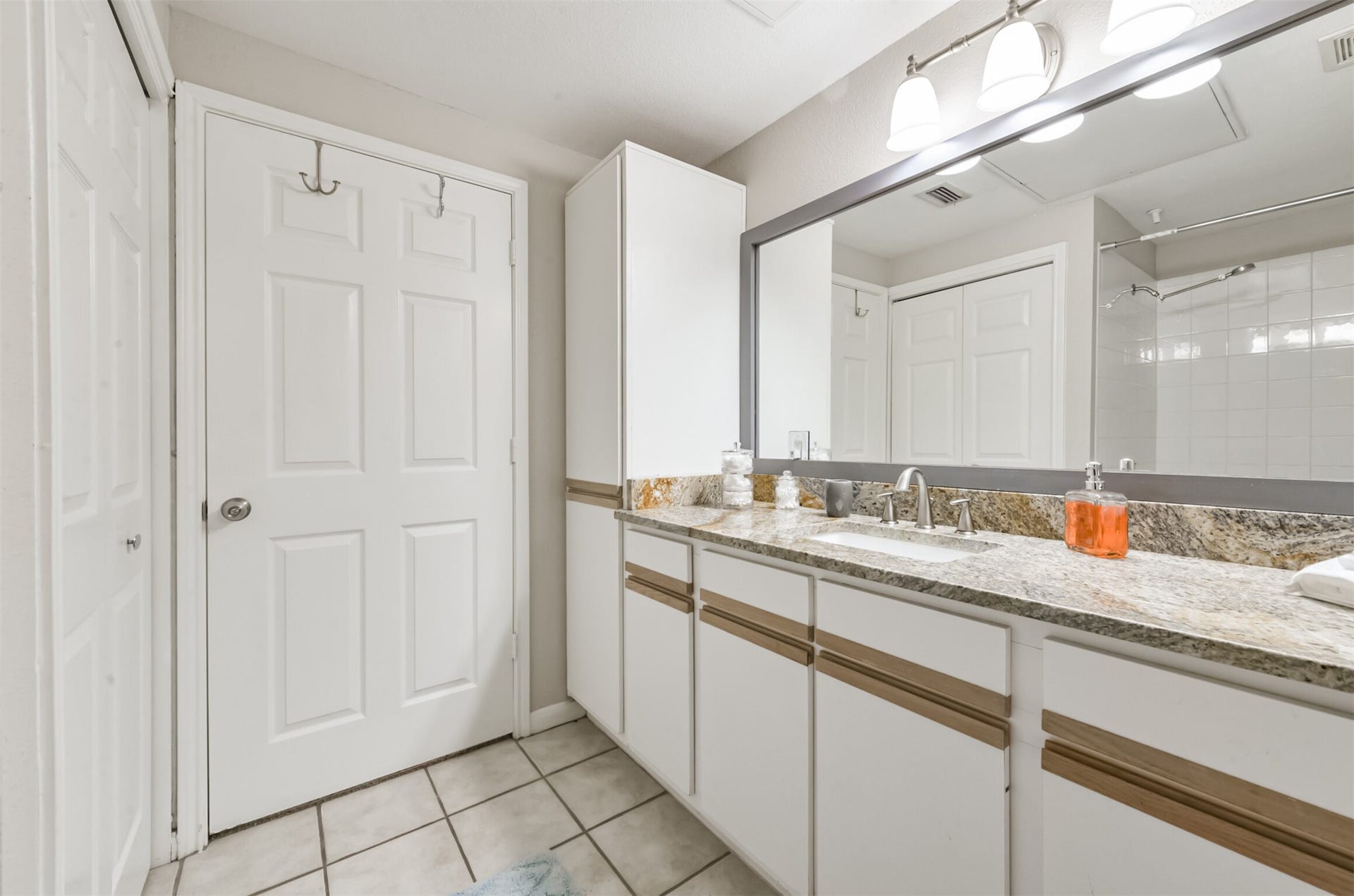 1330 Old Spanish Trail, #8104, Houston, TX 77054