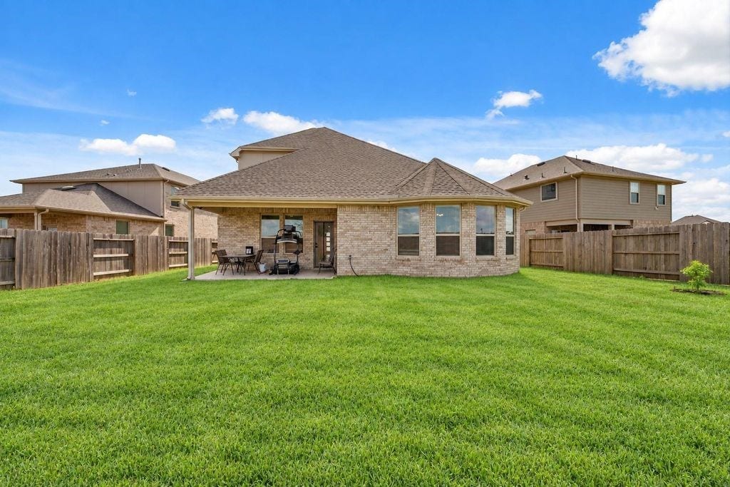 104 Eliana Shores Drive, Katy, TX 77493