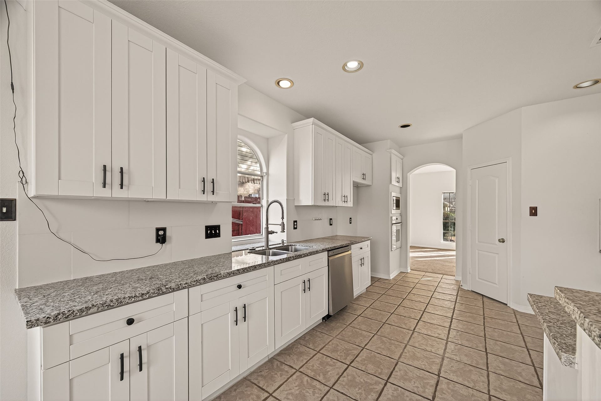 3804 Dunlavy Drive, Pearland, TX 77581 Kitchen