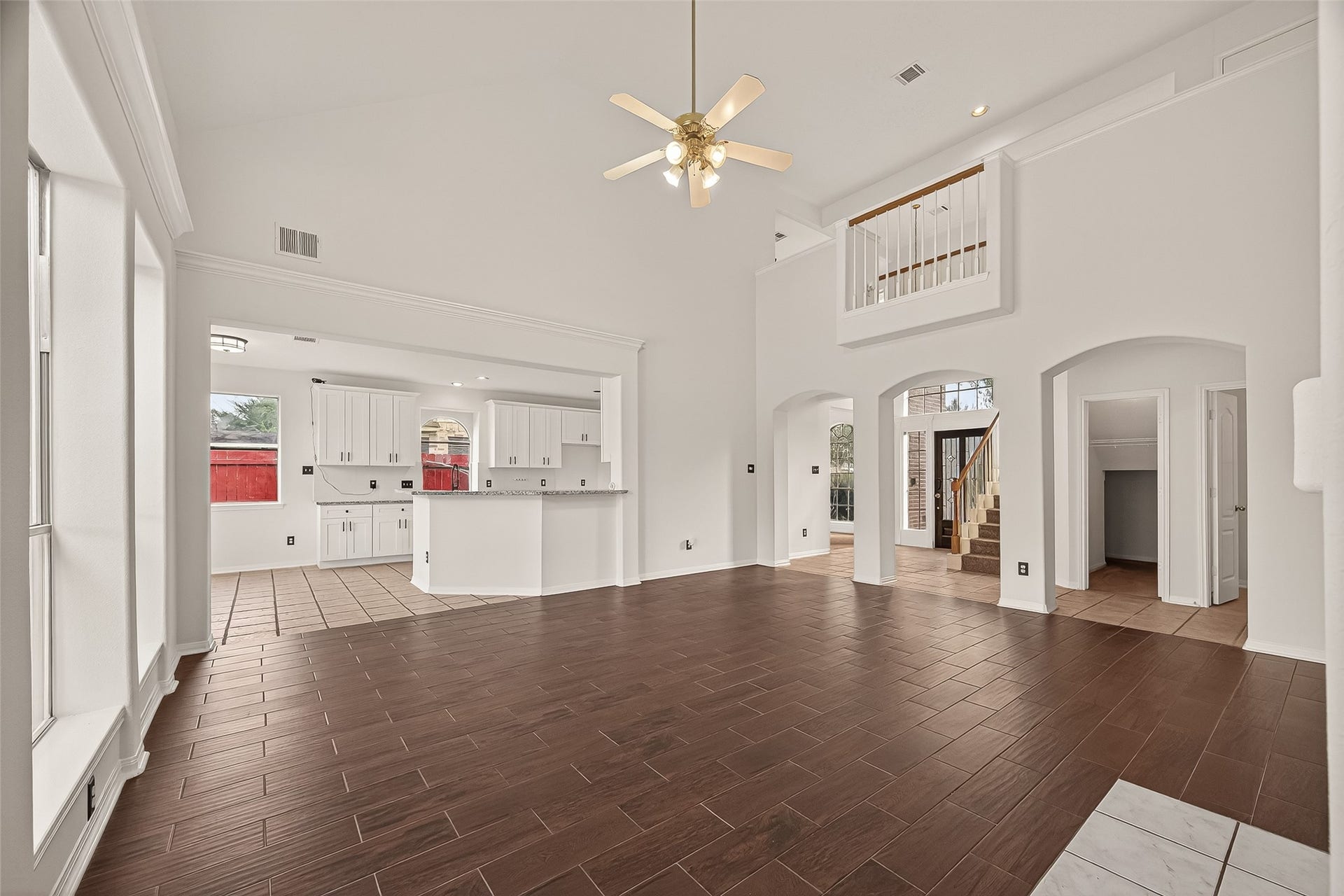 3804 Dunlavy Drive, Pearland, TX 77581 Living room
