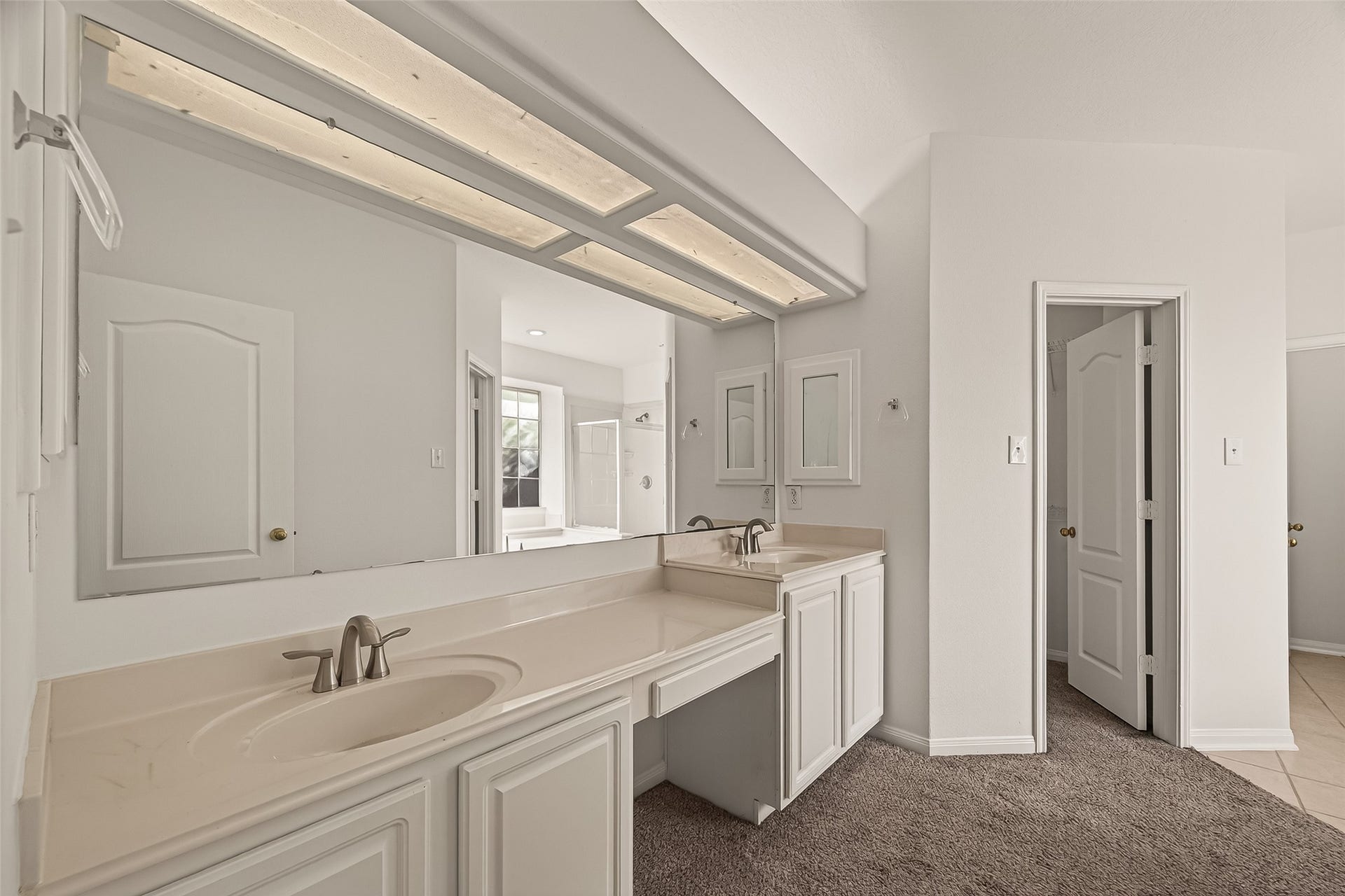 3804 Dunlavy Drive, Pearland, TX 77581 Primary Bathroom