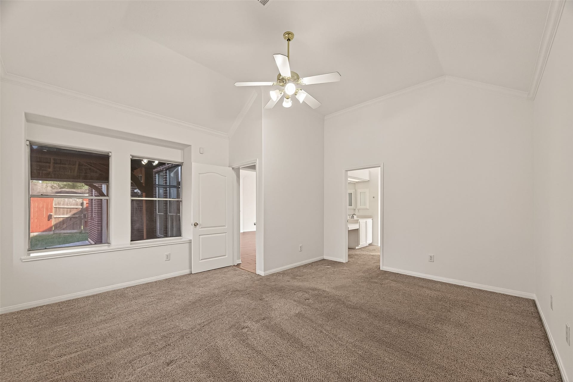 3804 Dunlavy Drive, Pearland, TX 77581 Primary Bedroom