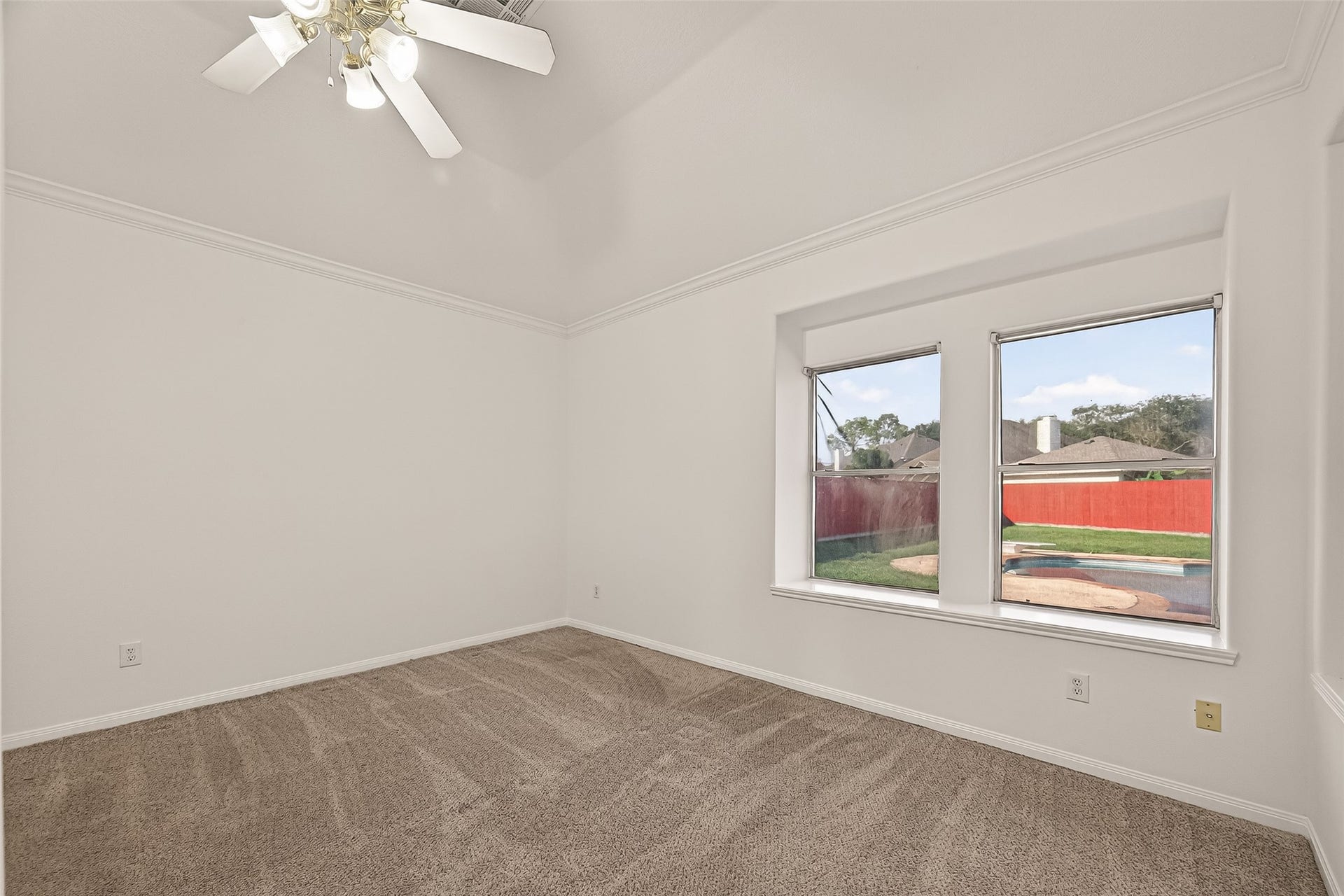 3804 Dunlavy Drive, Pearland, TX 77581 Primary Bedroom