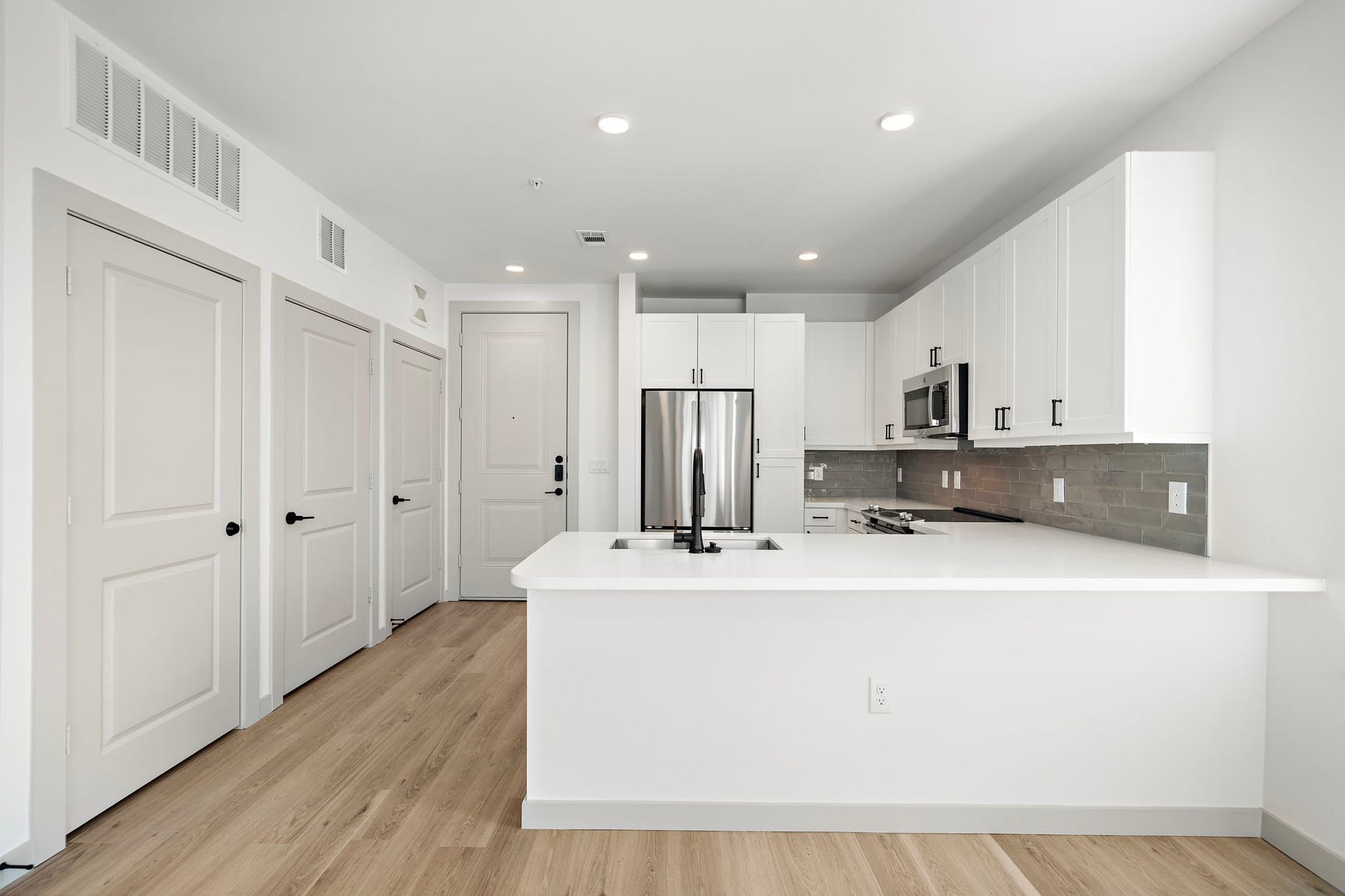 29655 Jordan Ranch BLVD, #A1, Brookshire, TX 77423 VACANT UNIT SHOWN - LAYOUT MAY DIFFER