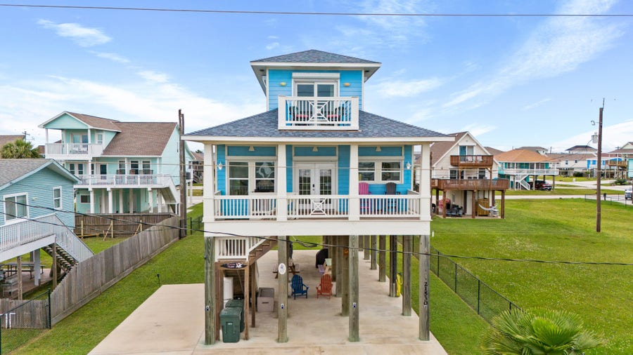 Property photo for 21530 San Luis Pass Road, Galveston, TX