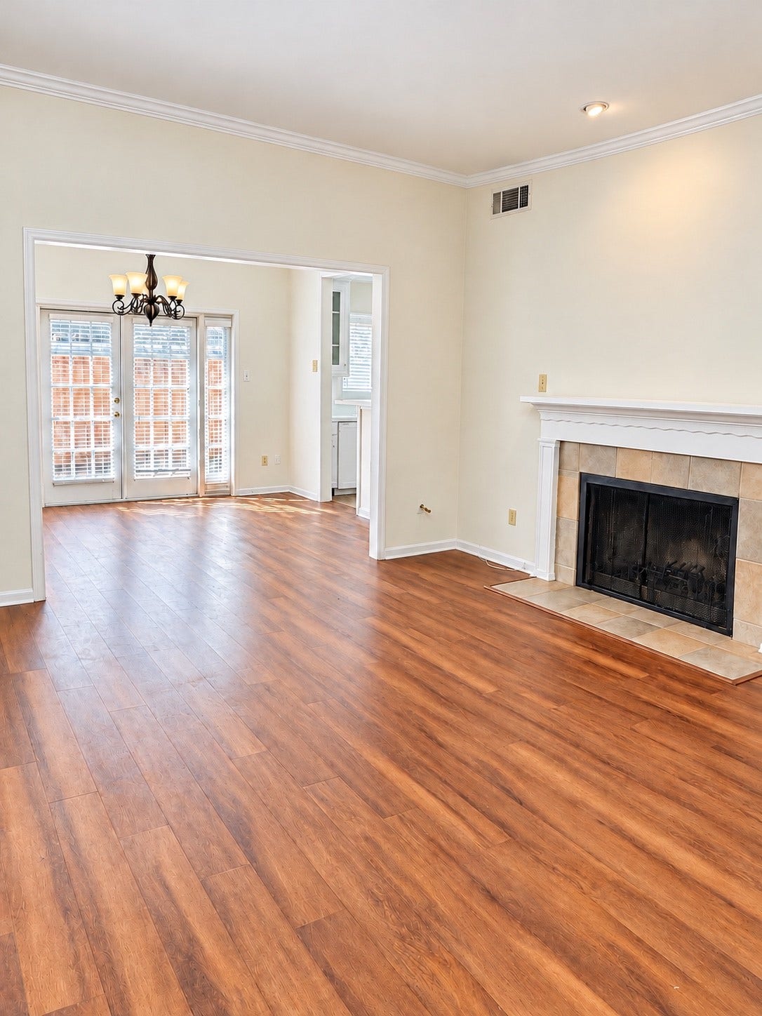 11711 Memorial Drive, #313, Houston, TX 77024 Living Area