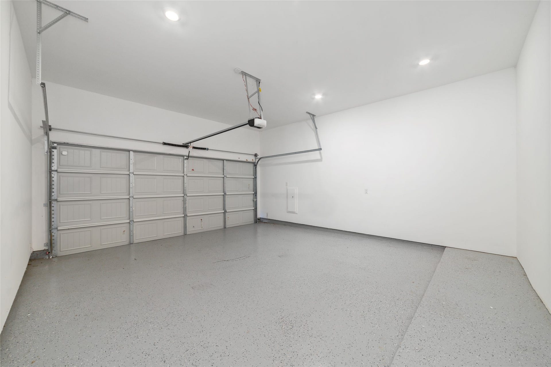5719 Foggy Vine Court, Fulshear, TX 77441 epoxy garage flooring