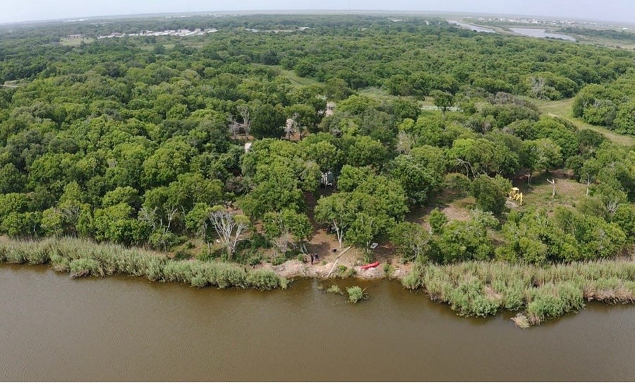Property photo for 2225 Johnson Drive, Oyster Creek, TX