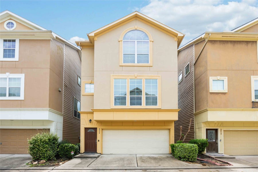 Property photo for 3214 Clearview Circle, Houston, TX