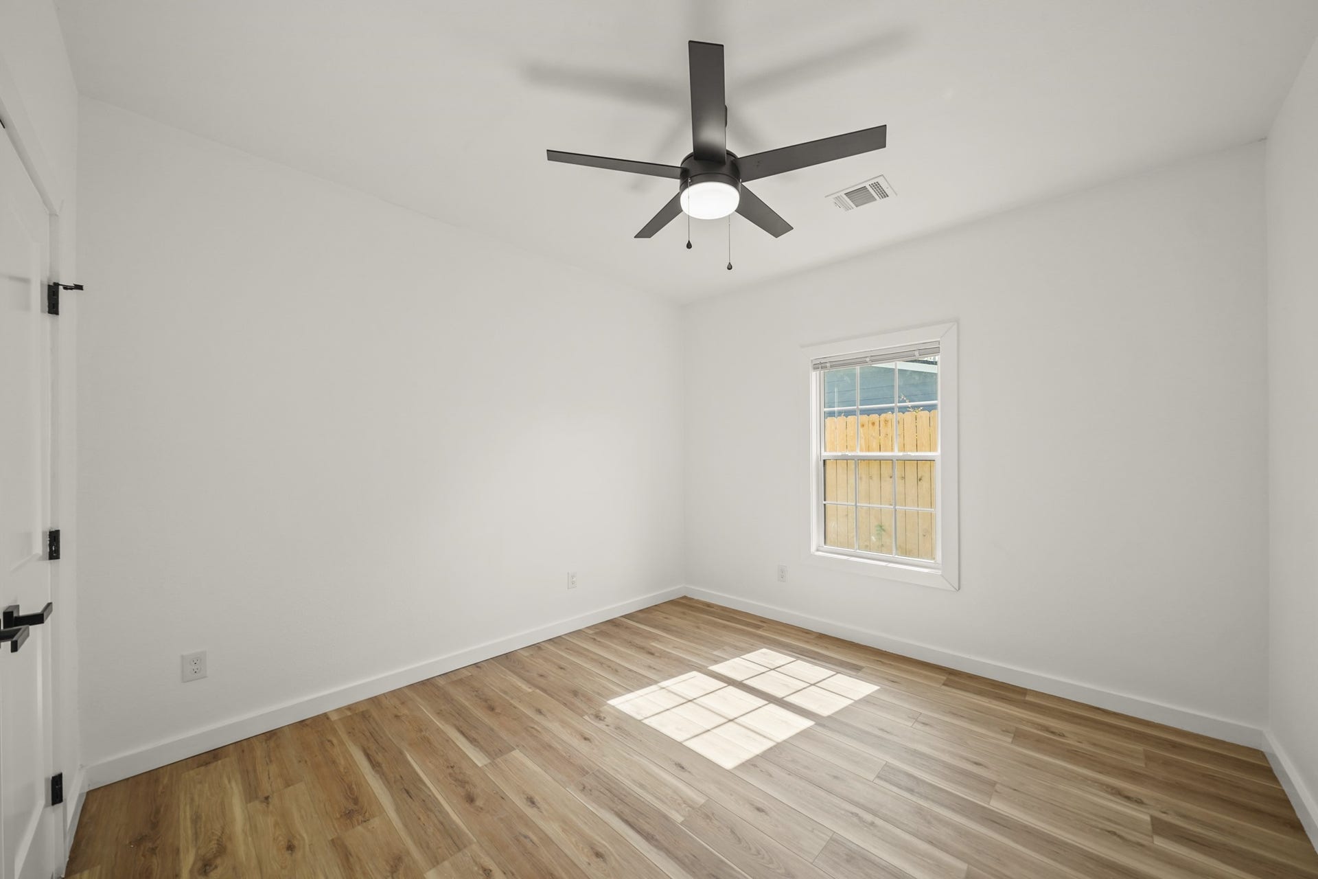 6206 Lyndhurst Drive, #A, Houston, TX 77087 6206 Lyndhurst Drive, #A, Houston, TX 77087