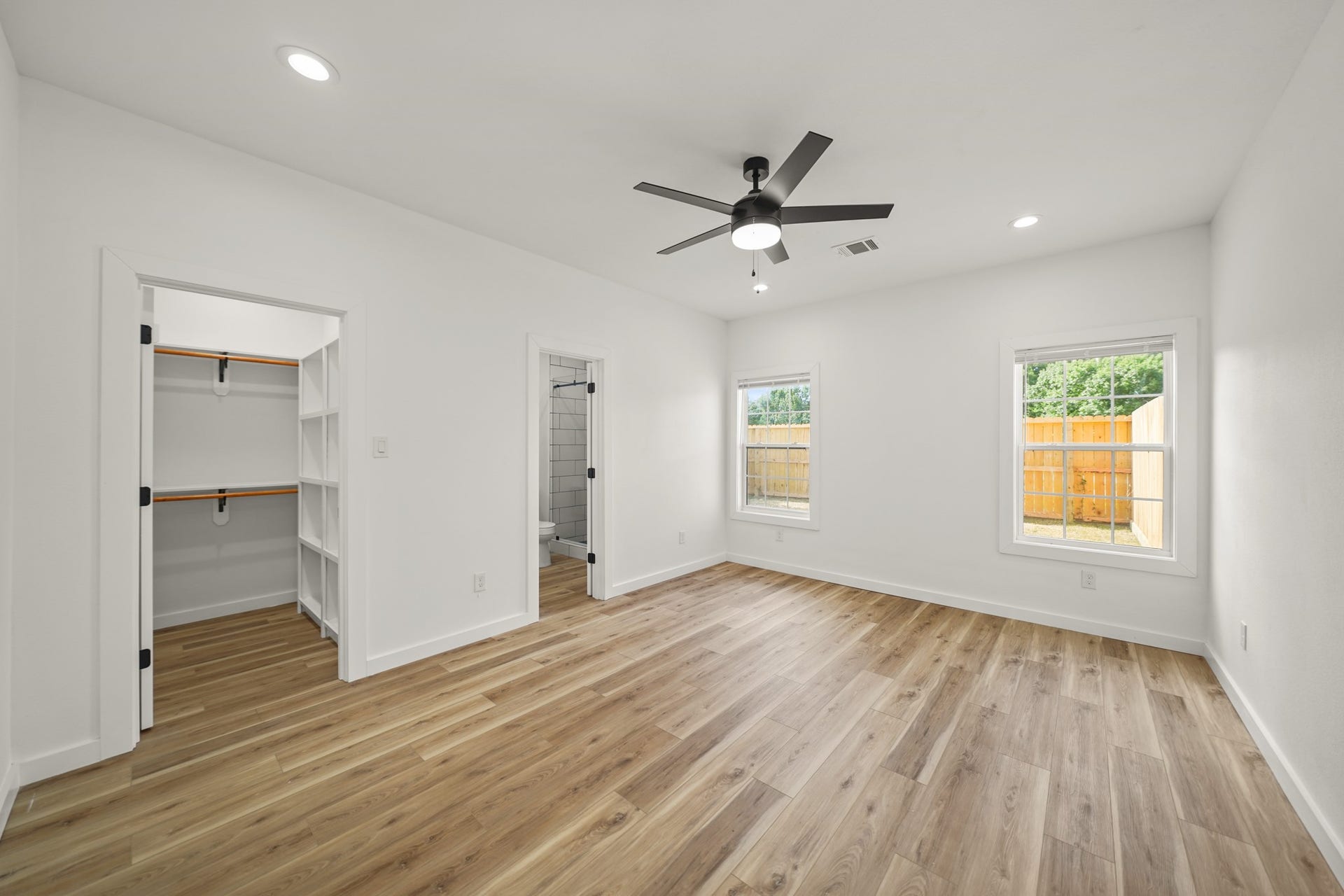 6206 Lyndhurst Drive, #A, Houston, TX 77087 6206 Lyndhurst Drive, #A, Houston, TX 77087