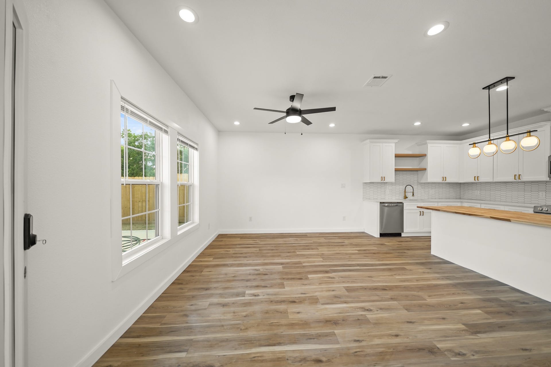 6206 Lyndhurst Drive, #A, Houston, TX 77087 6206 Lyndhurst Drive, #A, Houston, TX 77087