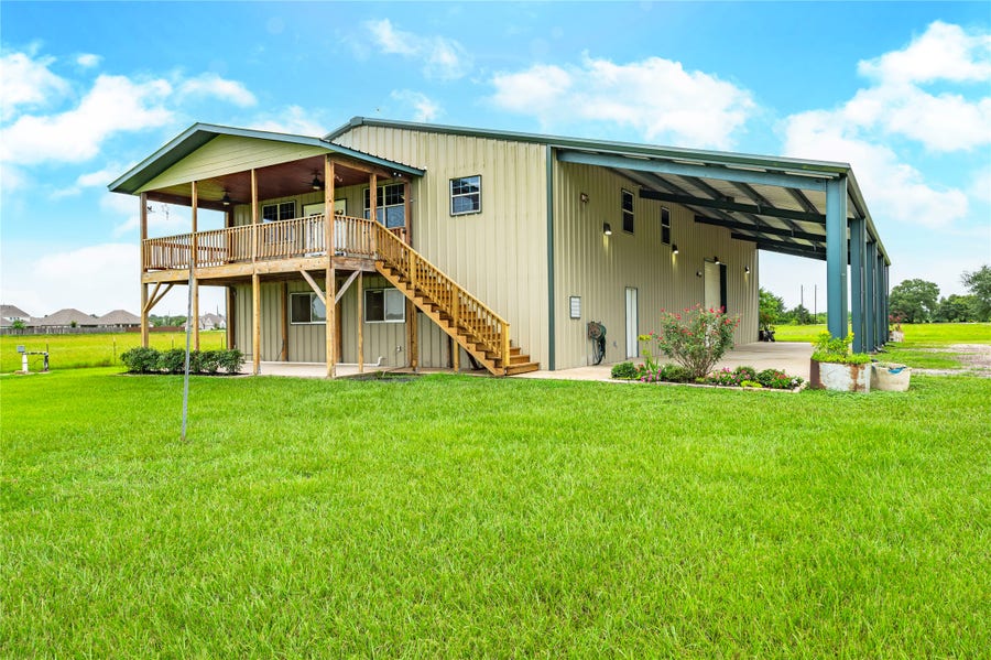 Property photo for 10110 County Road 67, Manvel, TX
