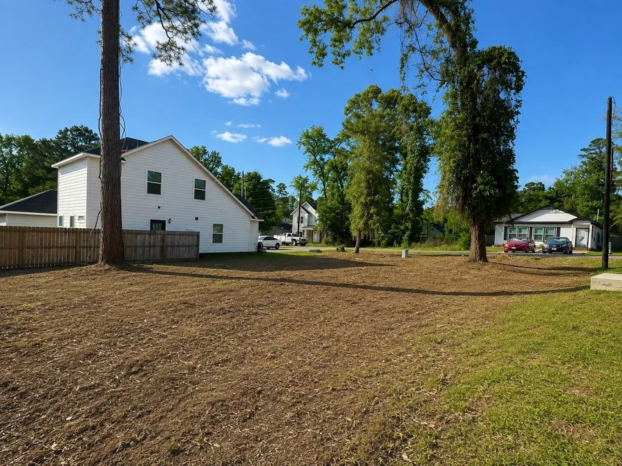 Property photo for 16721 E Ivanhoe, Montgomery, TX