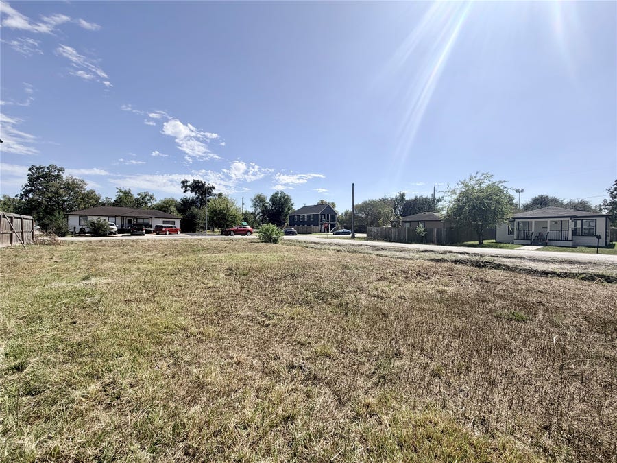 Property photo for 6201 Fairchild, Houston, TX