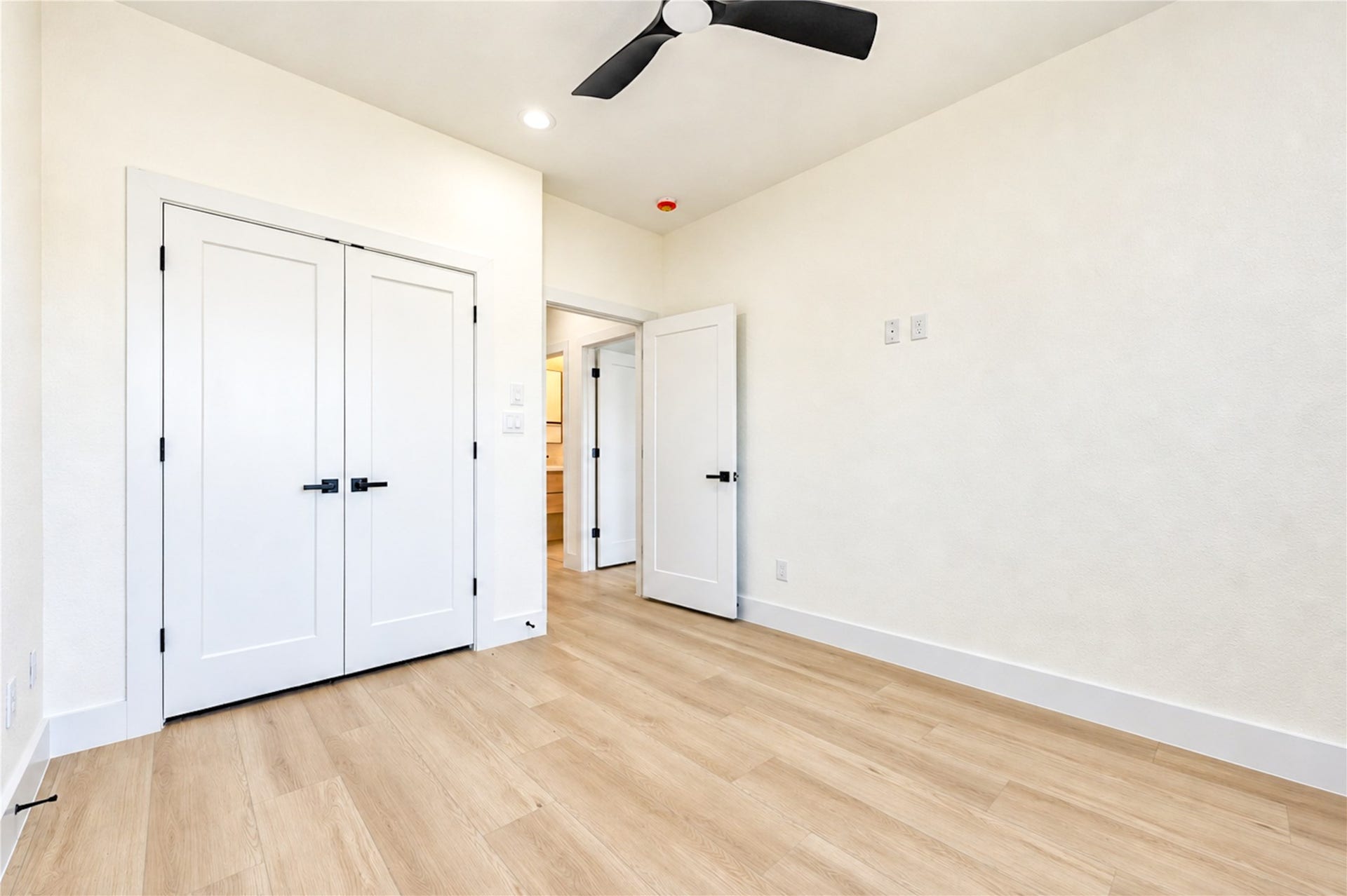 8220 Gladstone Street, #A/B, Houston, TX 77051