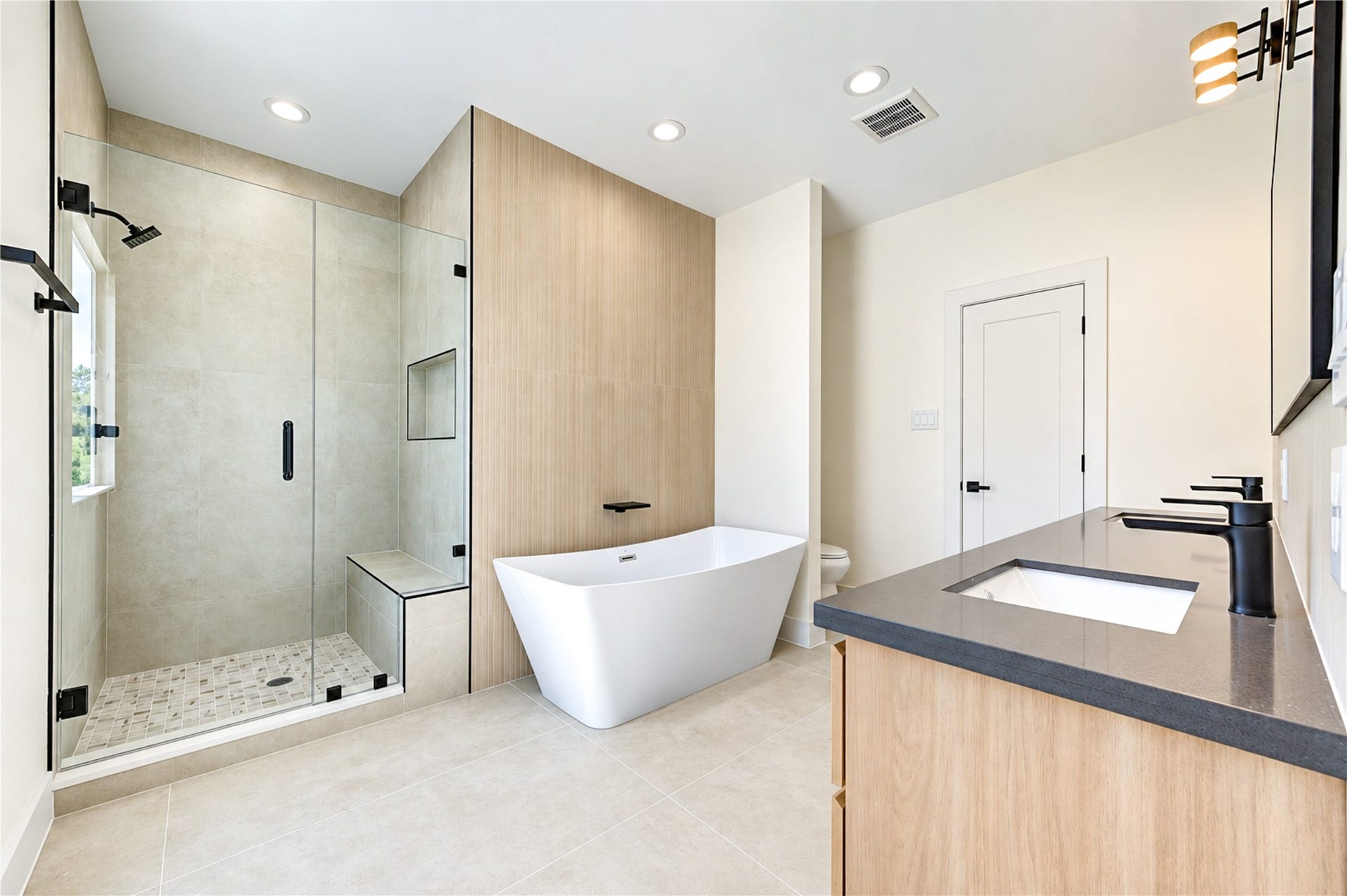 Primary bath