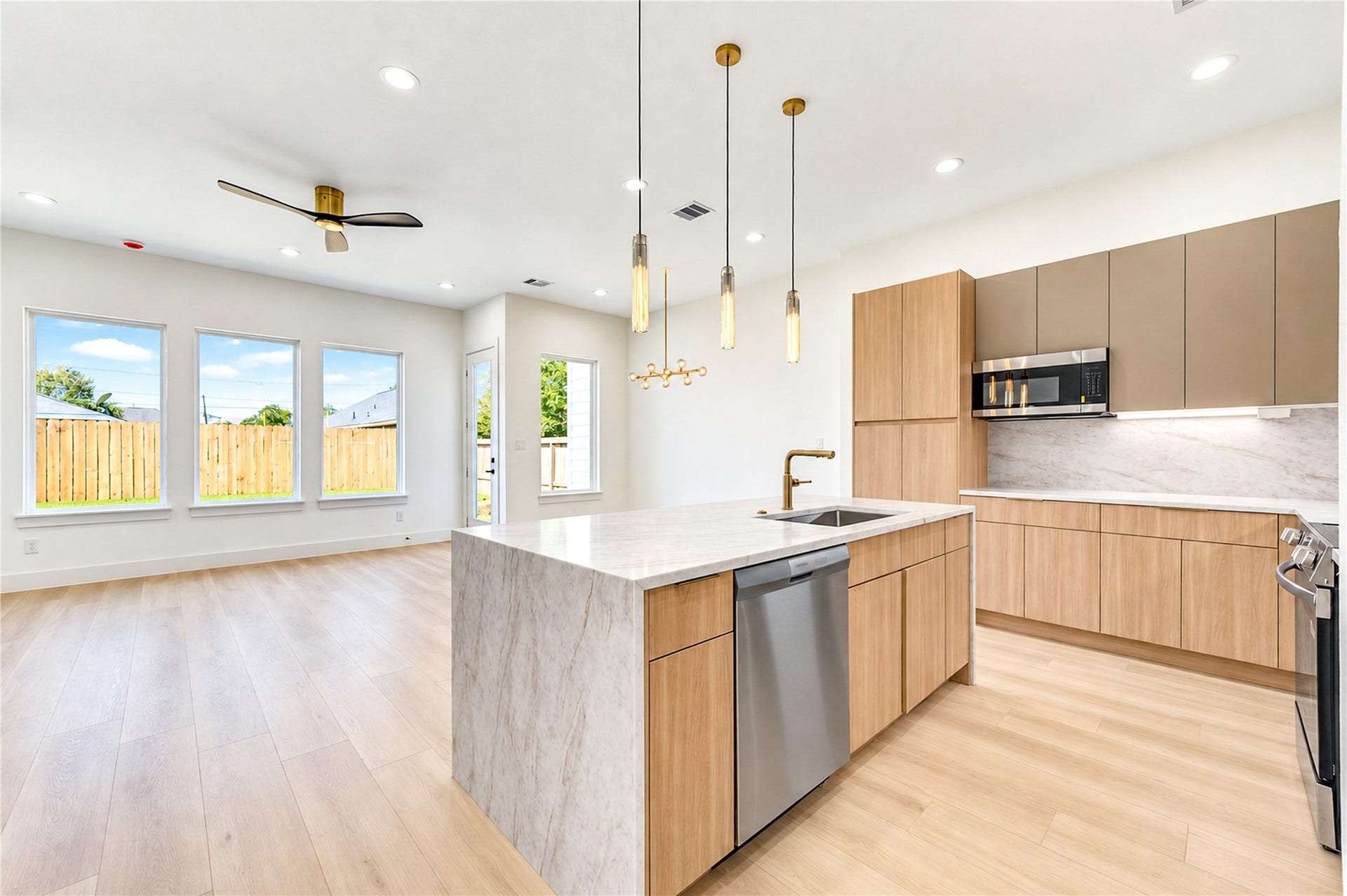 8220 Gladstone Street, #A/B, Houston, TX 77051 Other unit features Taj Mahal quartz