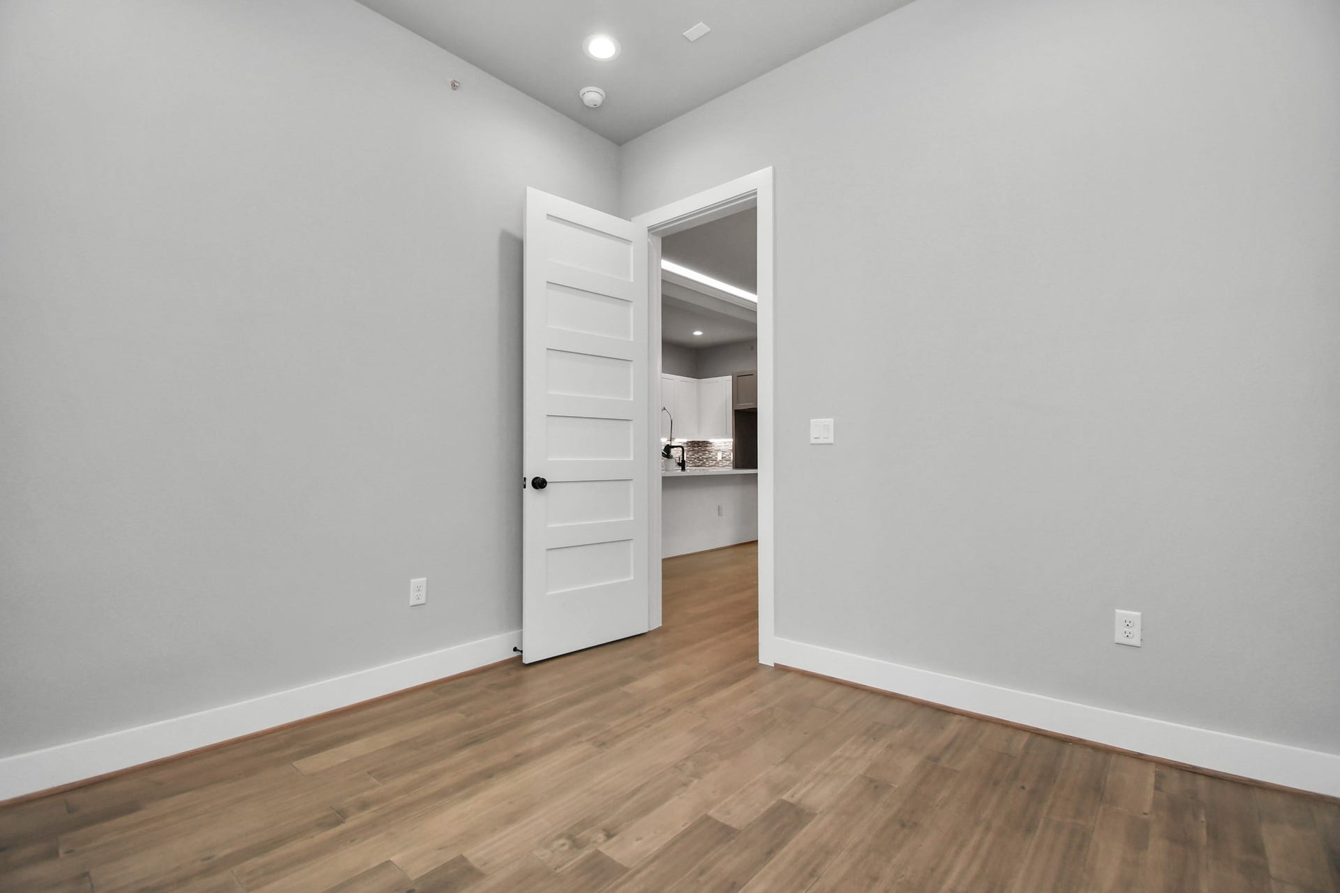 1320 Eberhard Street, Houston, TX 77019 1320 Eberhard Street, Houston, TX 77019