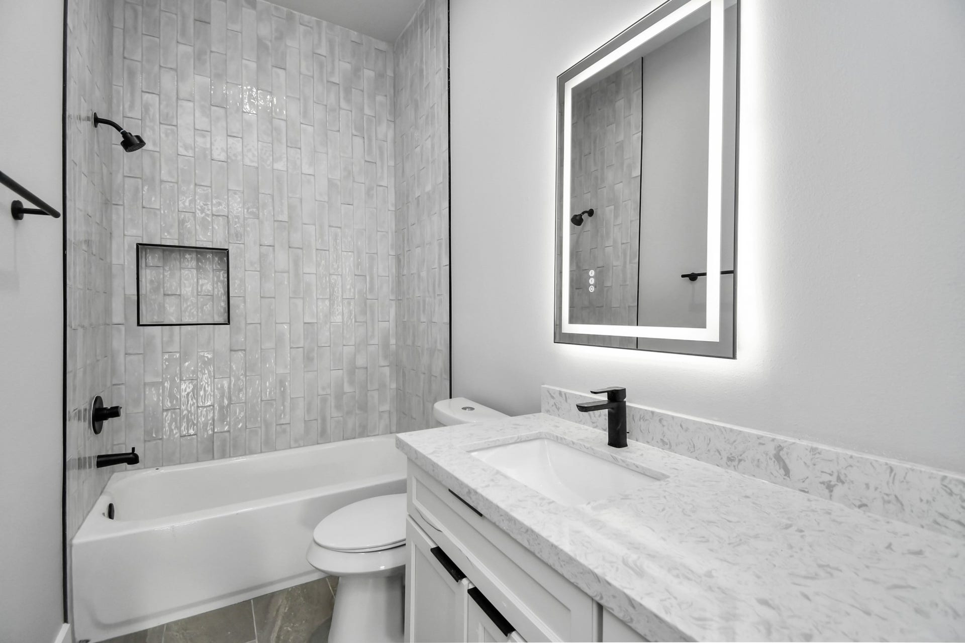 1320 Eberhard Street, Houston, TX 77019 1320 Eberhard Street, Houston, TX 77019