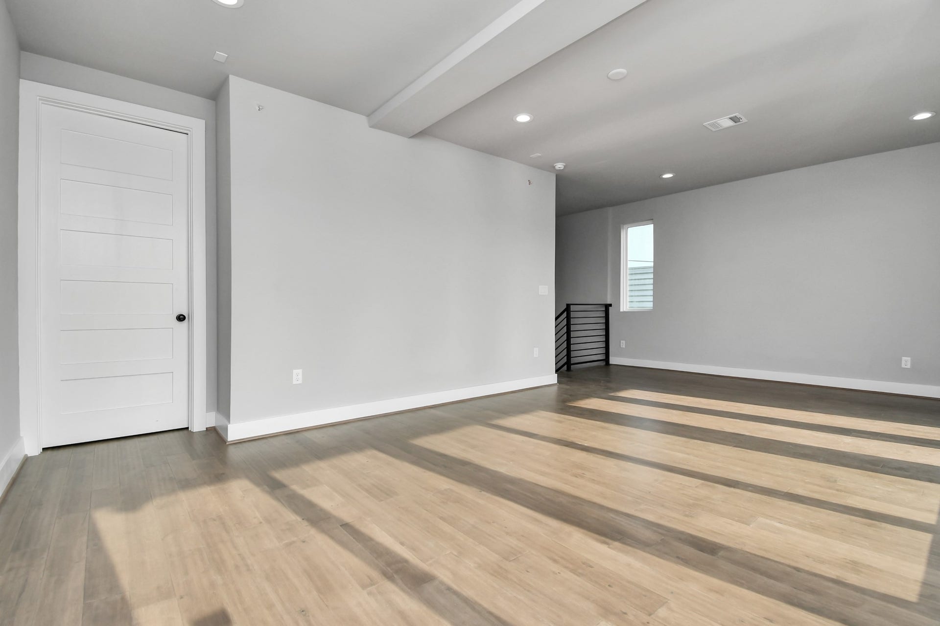 1320 Eberhard Street, Houston, TX 77019 1320 Eberhard Street, Houston, TX 77019