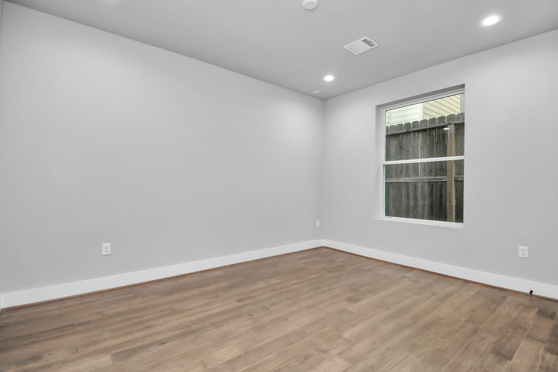 1320 Eberhard Street, Houston, TX 77019 1320 Eberhard Street, Houston, TX 77019