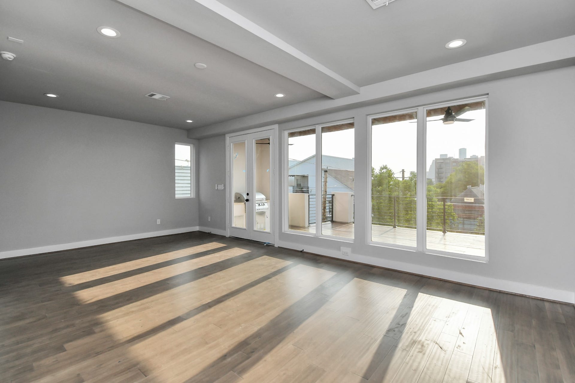1320 Eberhard Street, Houston, TX 77019 1320 Eberhard Street, Houston, TX 77019