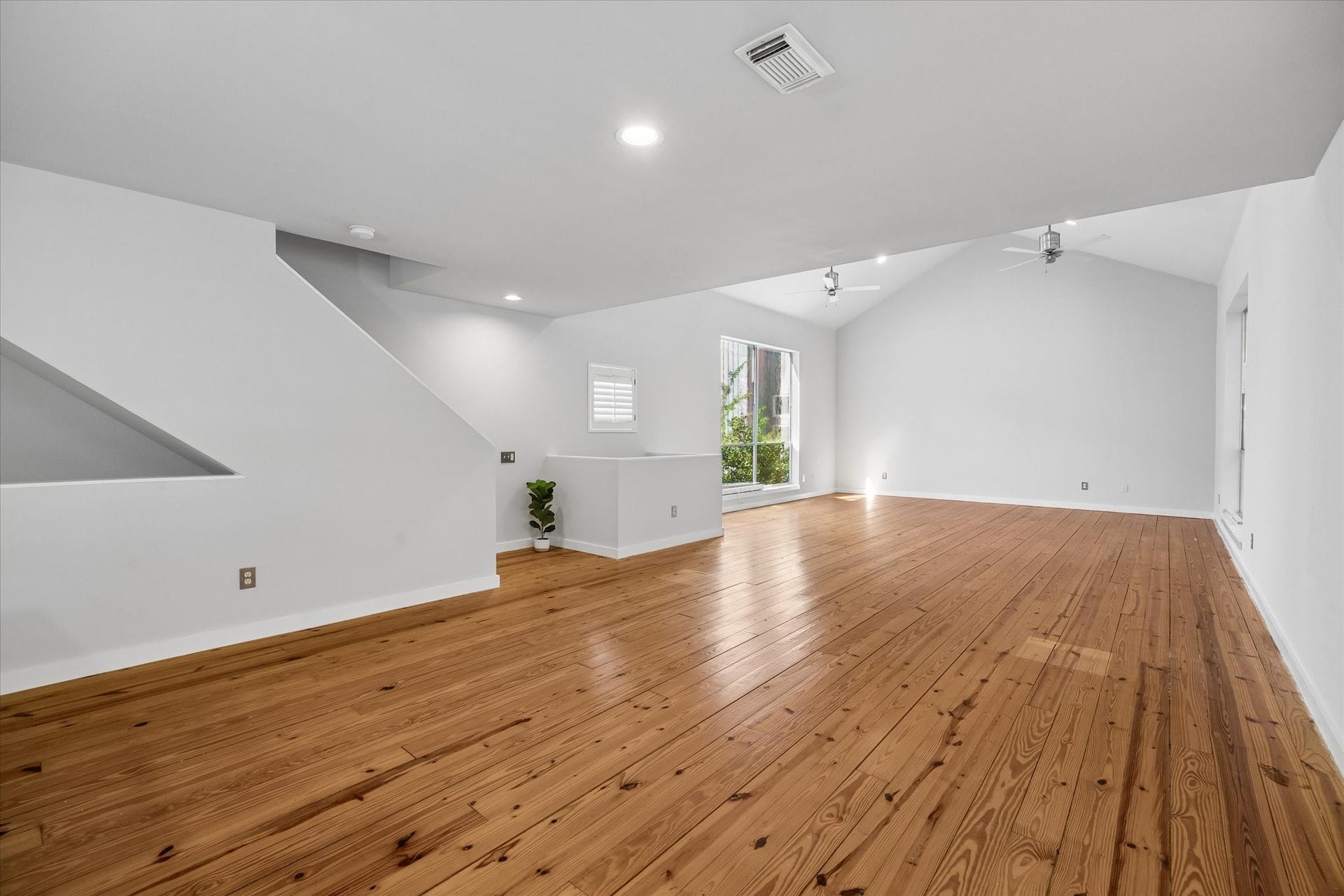 2009 Mason Street, Houston, TX 77006 2009 Mason Street, Houston, TX 77006