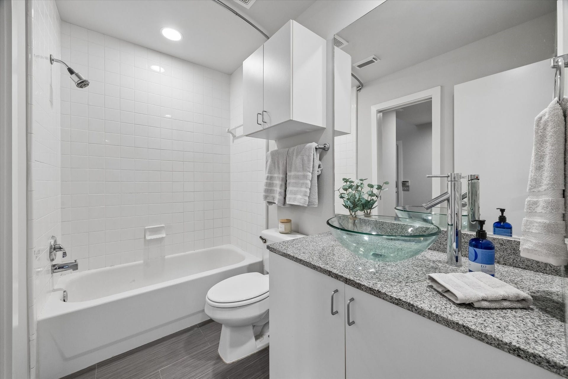 2009 Mason Street, Houston, TX 77006 2009 Mason Street, Houston, TX 77006