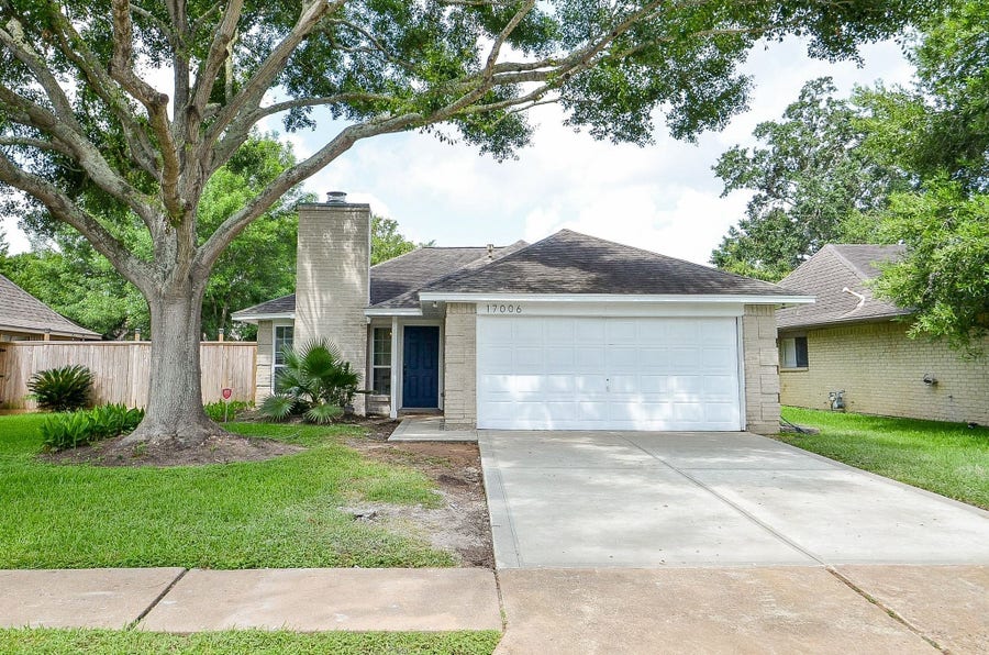 Property photo for 17006 Enchanted Circle E, Sugar Land, TX