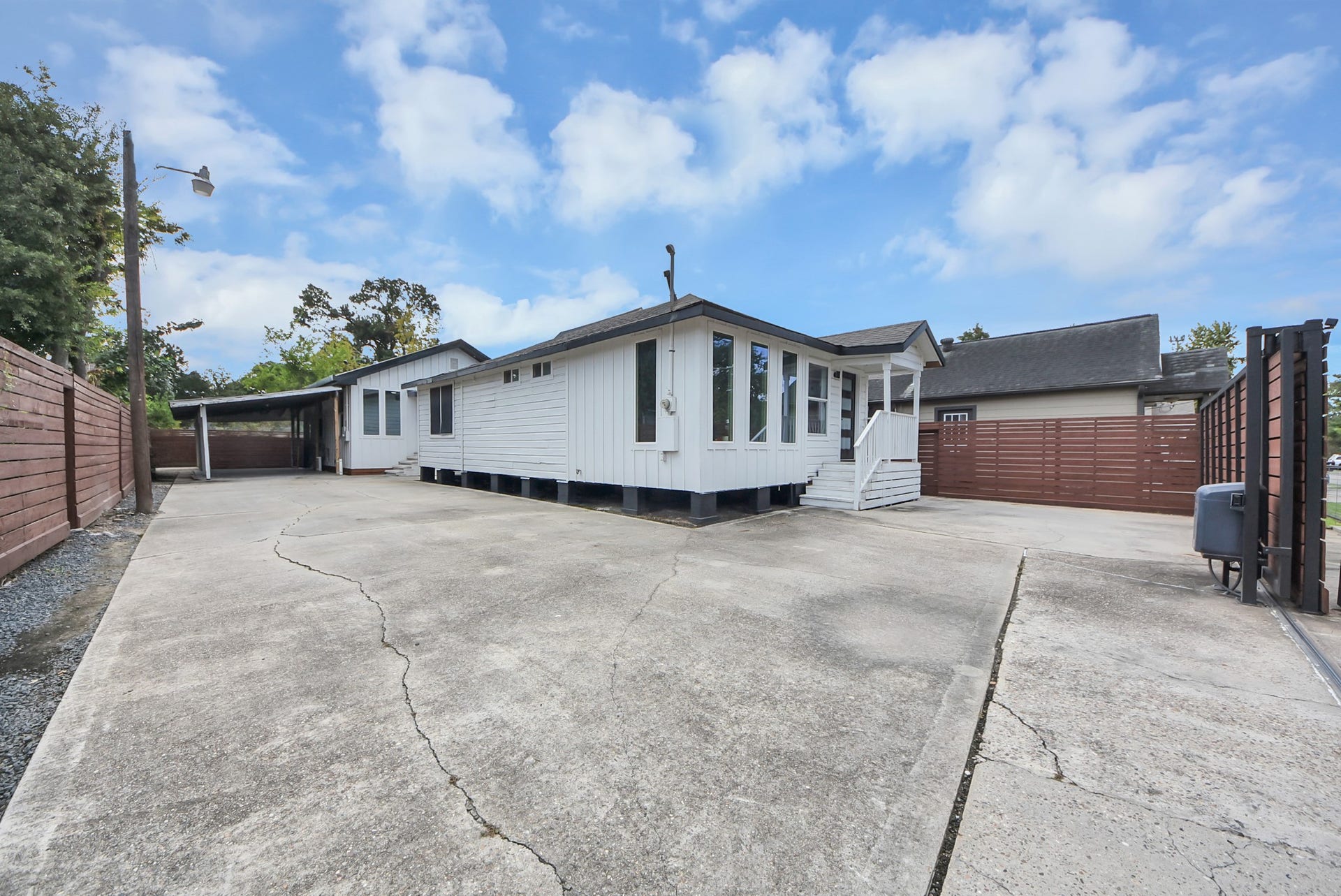 824 Wilkes Street, Houston, TX 77009 824 Wilkes Street, Houston, TX 77009