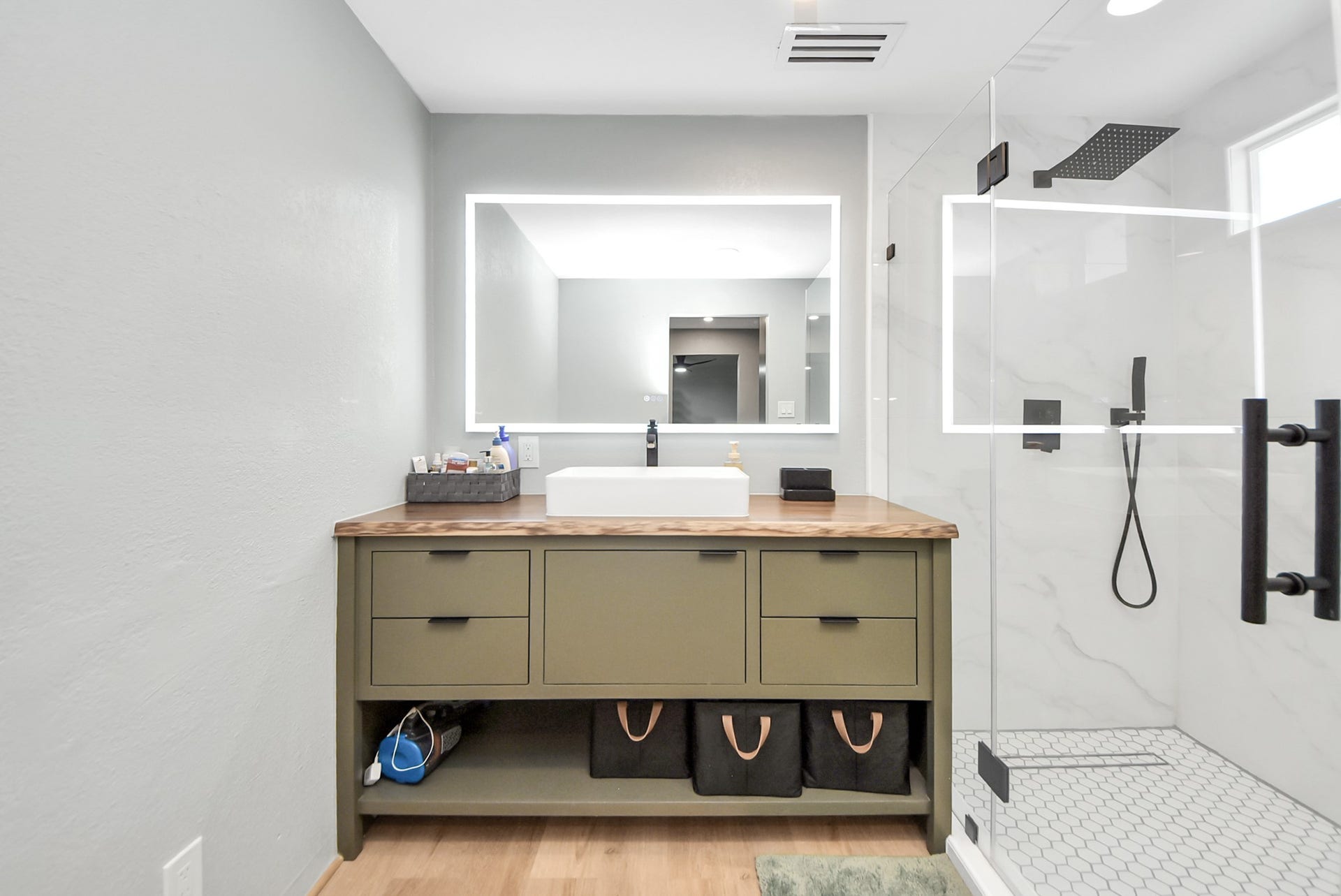 824 Wilkes Street, Houston, TX 77009 824 Wilkes Street, Houston, TX 77009