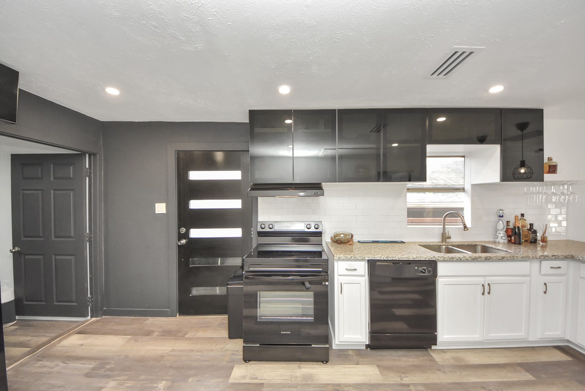 824 Wilkes Street, Houston, TX 77009 824 Wilkes Street, Houston, TX 77009