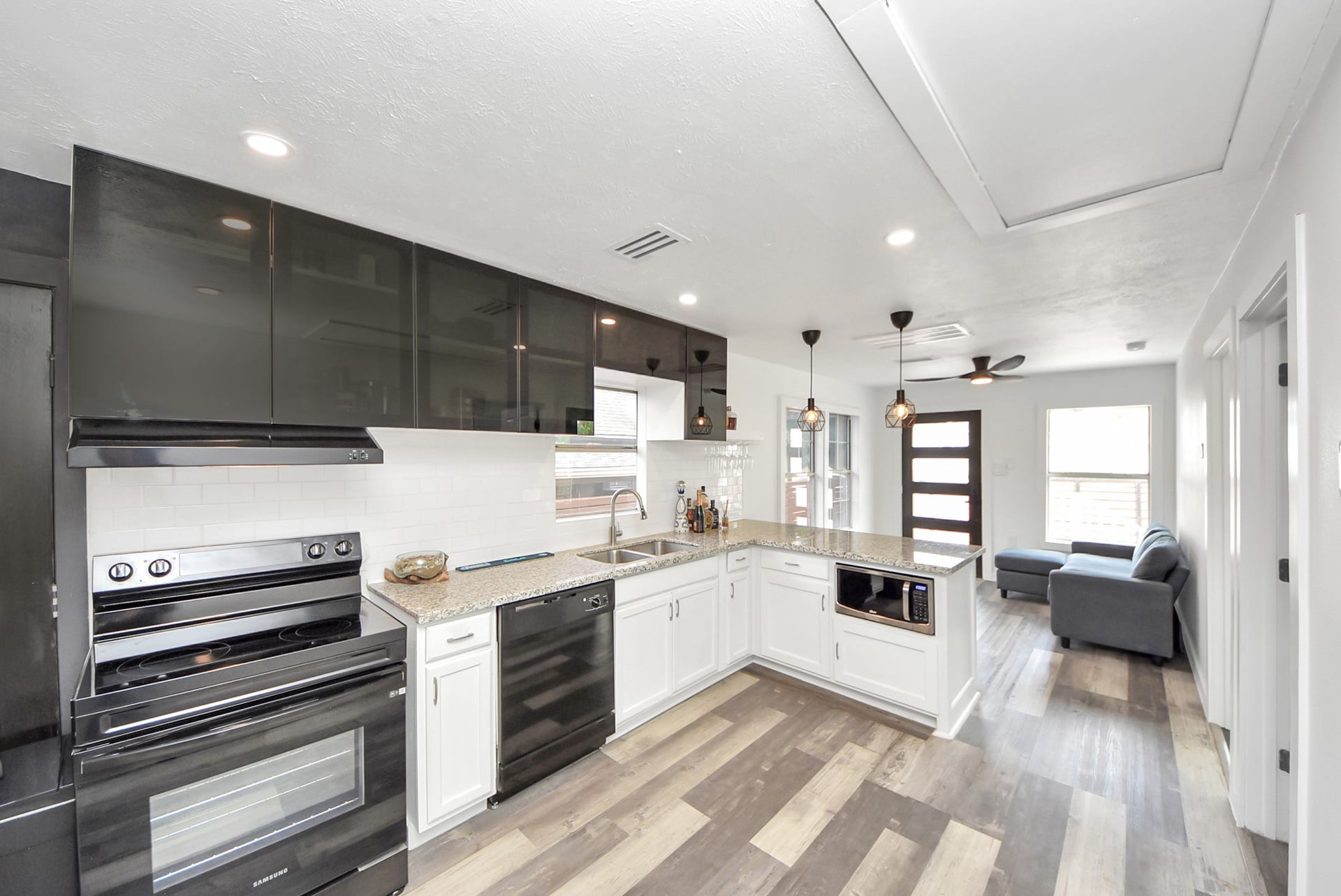 824 Wilkes Street, Houston, TX 77009 824 Wilkes Street, Houston, TX 77009
