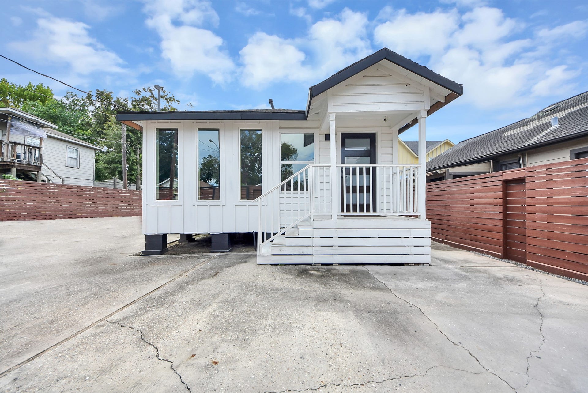 824 Wilkes Street, Houston, TX 77009 824 Wilkes Street, Houston, TX 77009