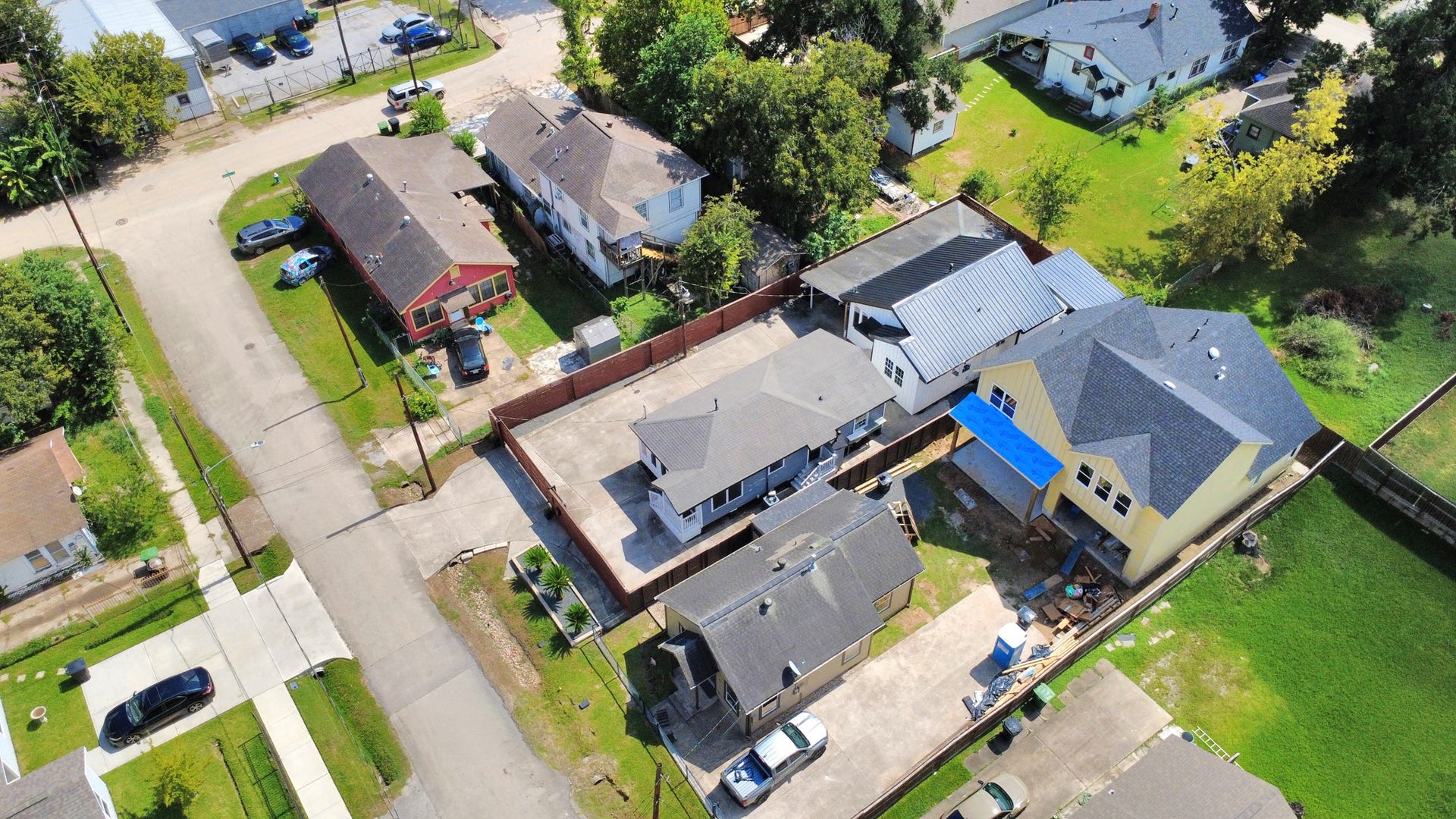 824 Wilkes Street, Houston, TX 77009 824 Wilkes Street, Houston, TX 77009