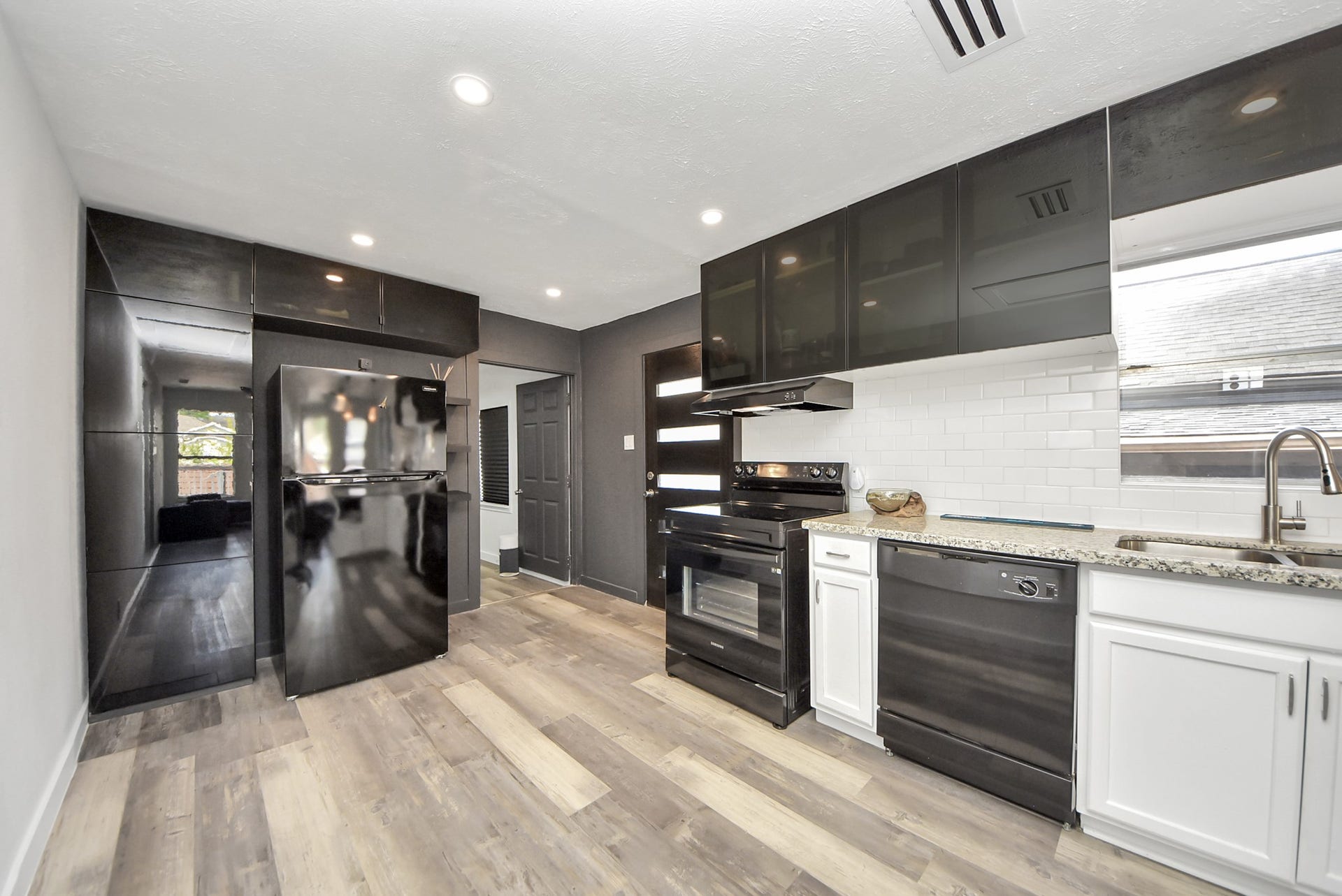 824 Wilkes Street, Houston, TX 77009 824 Wilkes Street, Houston, TX 77009