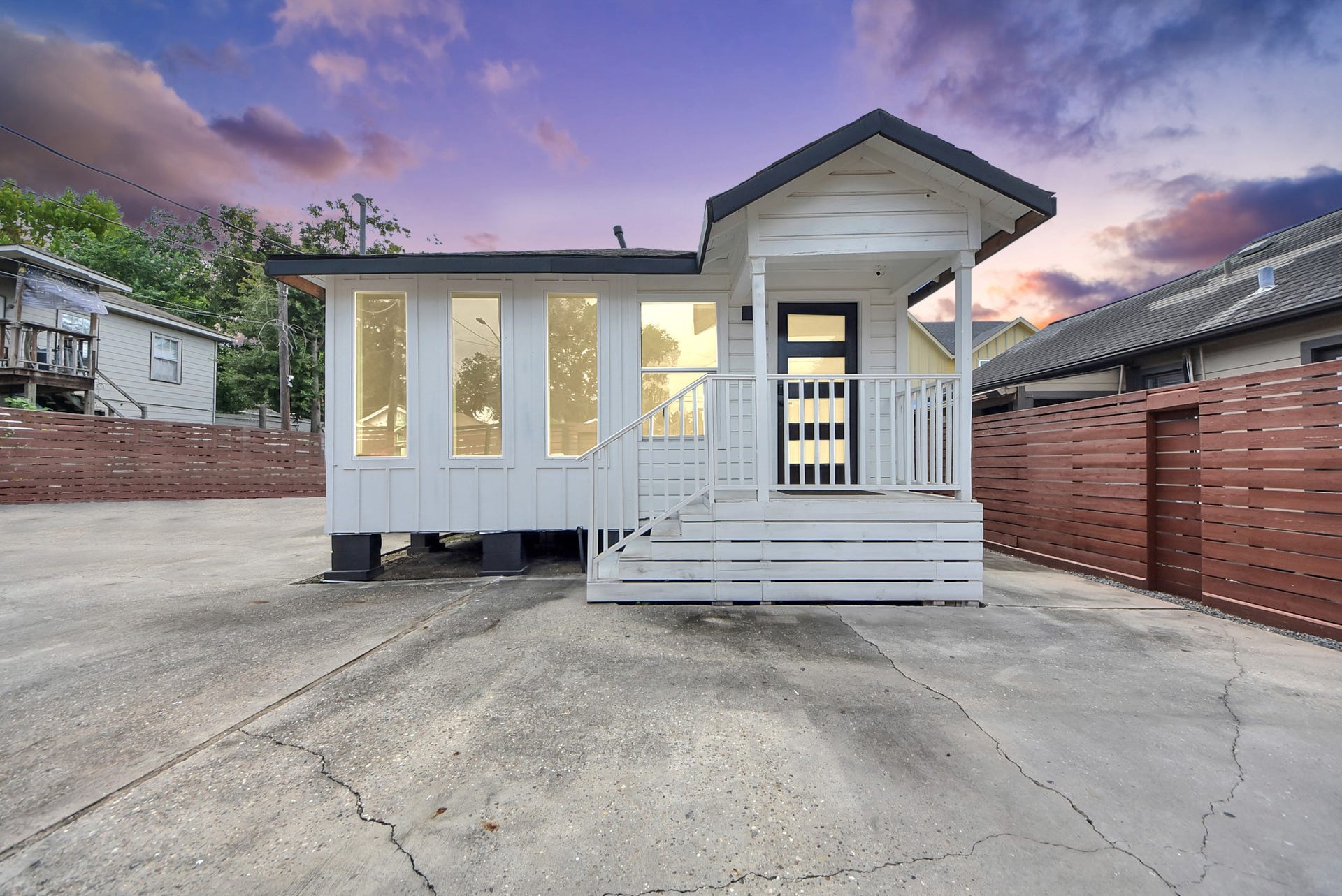 824 Wilkes Street, Houston, TX 77009 824 Wilkes Street, Houston, TX 77009